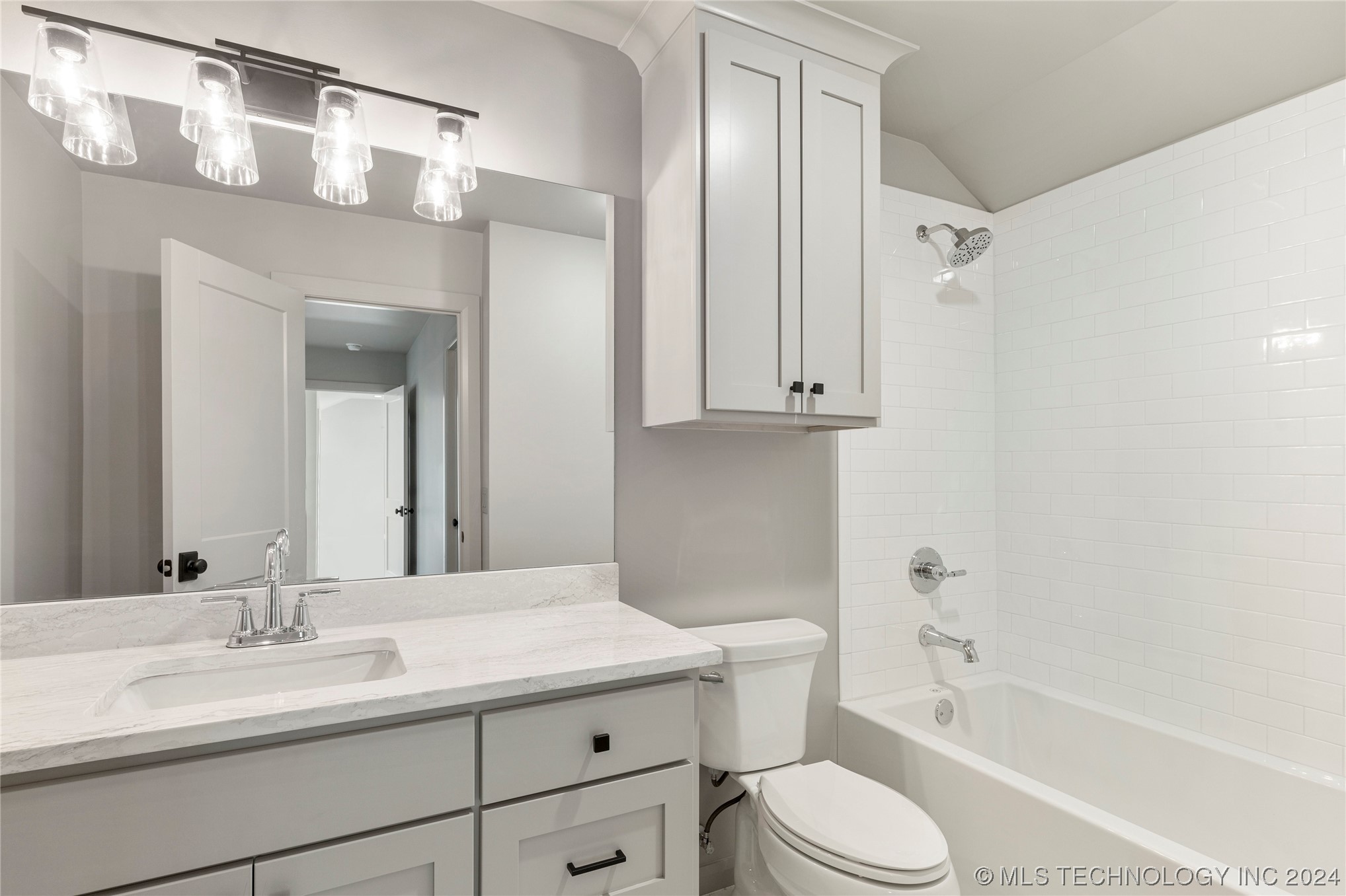 3346 S Wheeling Avenue