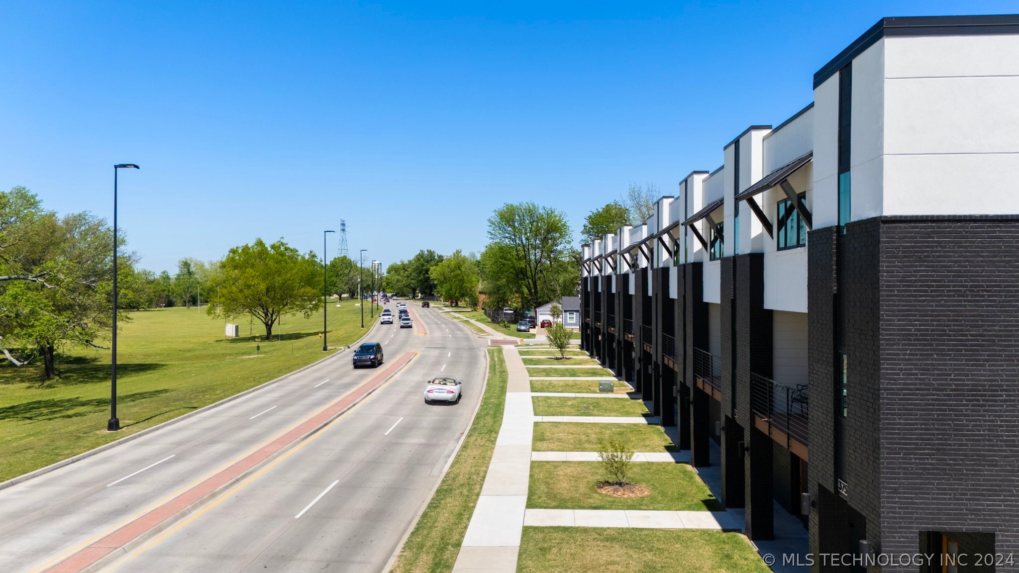 3749 S Riverside Drive 3749