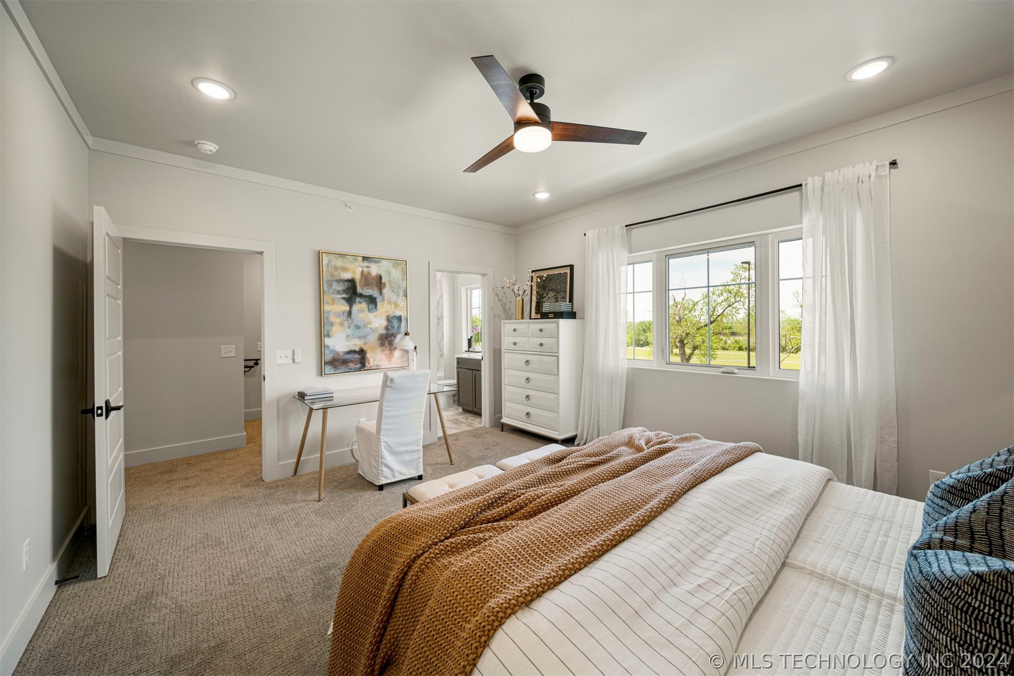 3749 S Riverside Drive 3749
