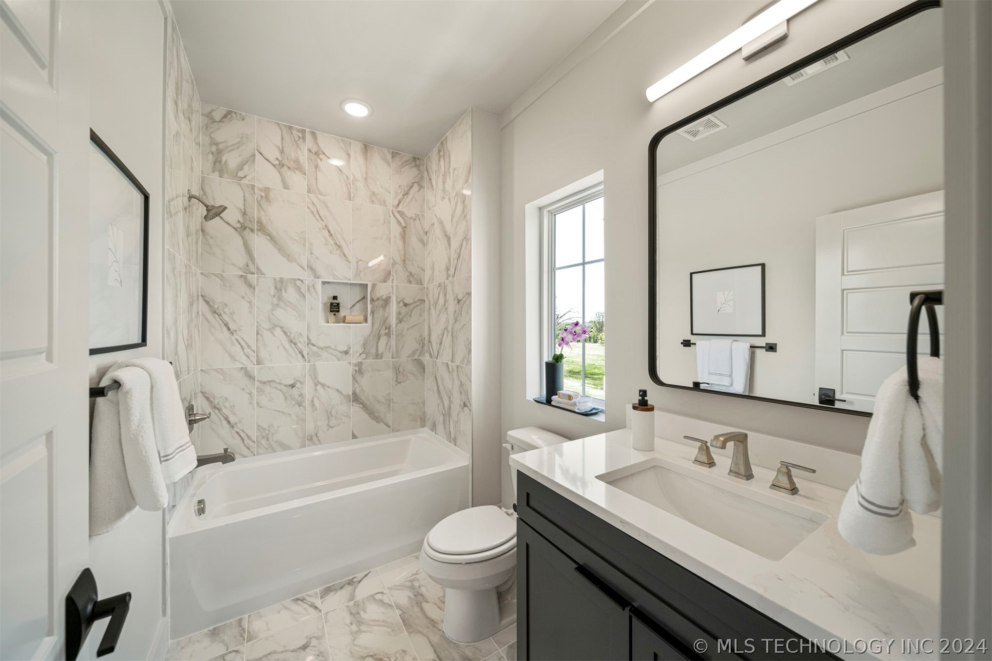 3749 S Riverside Drive 3749