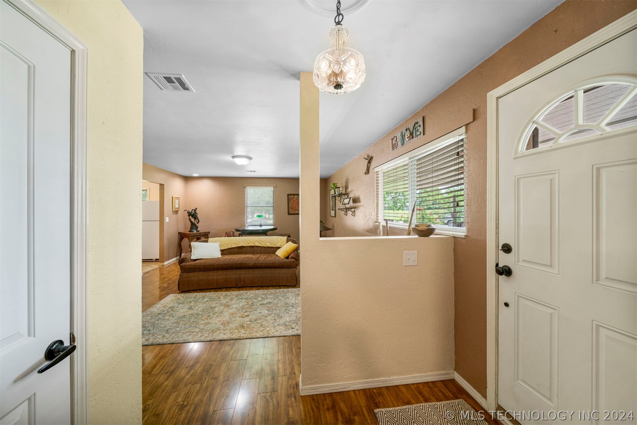 9403 E 159th Street North