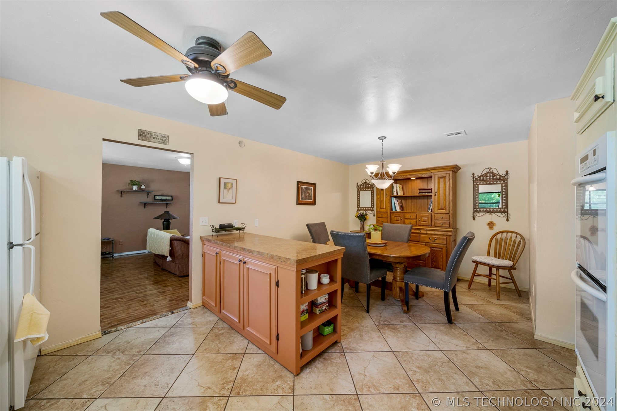 9403 E 159th Street North