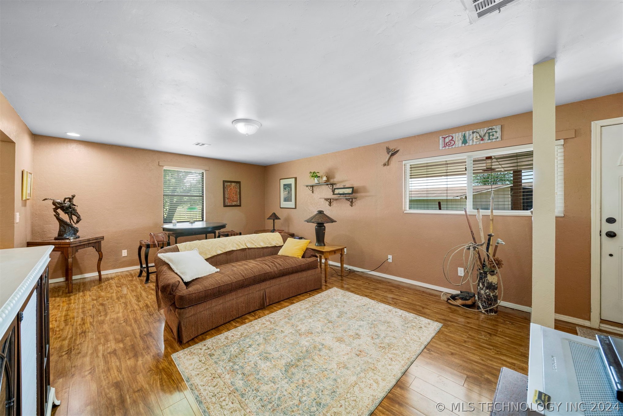 9403 E 159th Street North