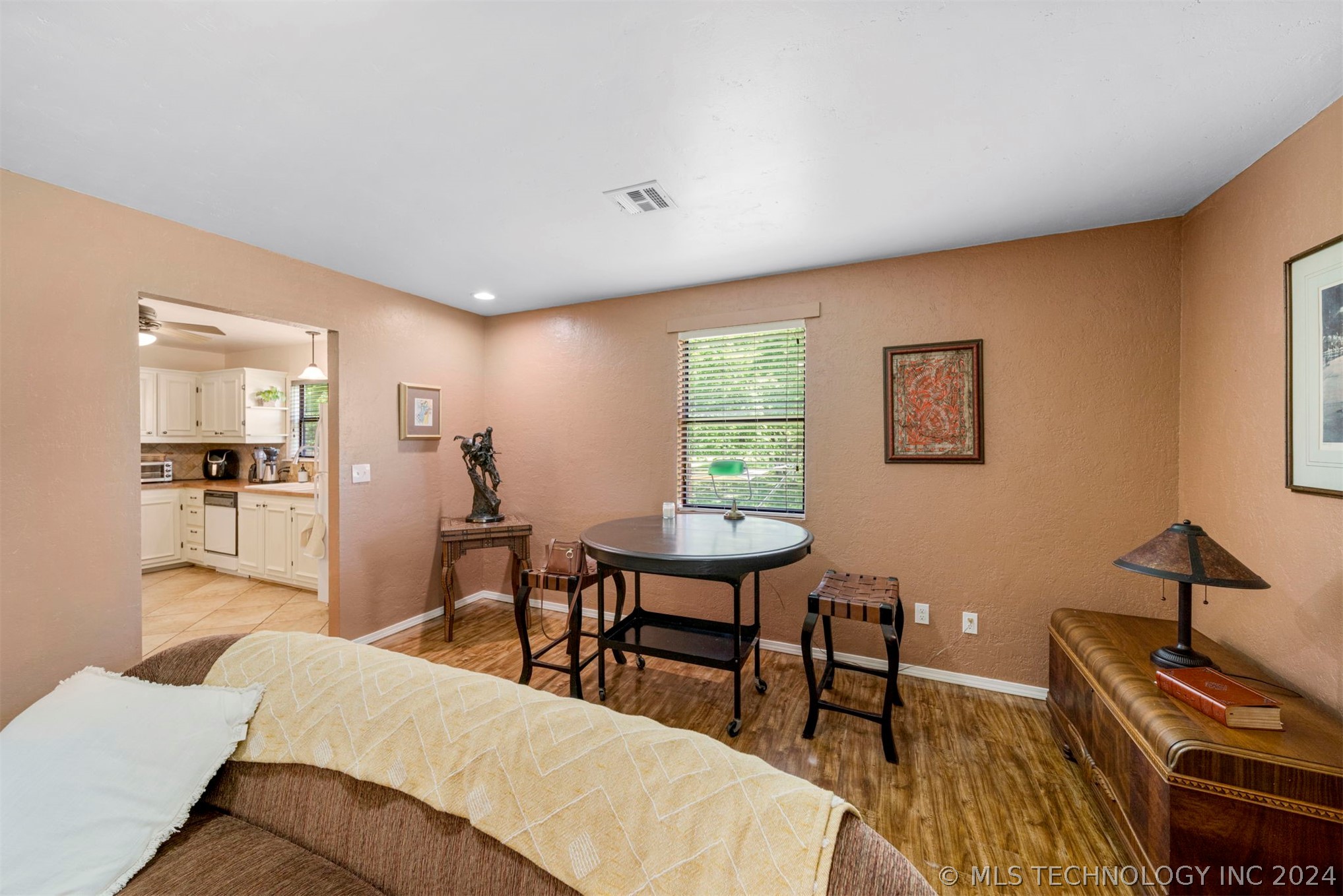 9403 E 159th Street North