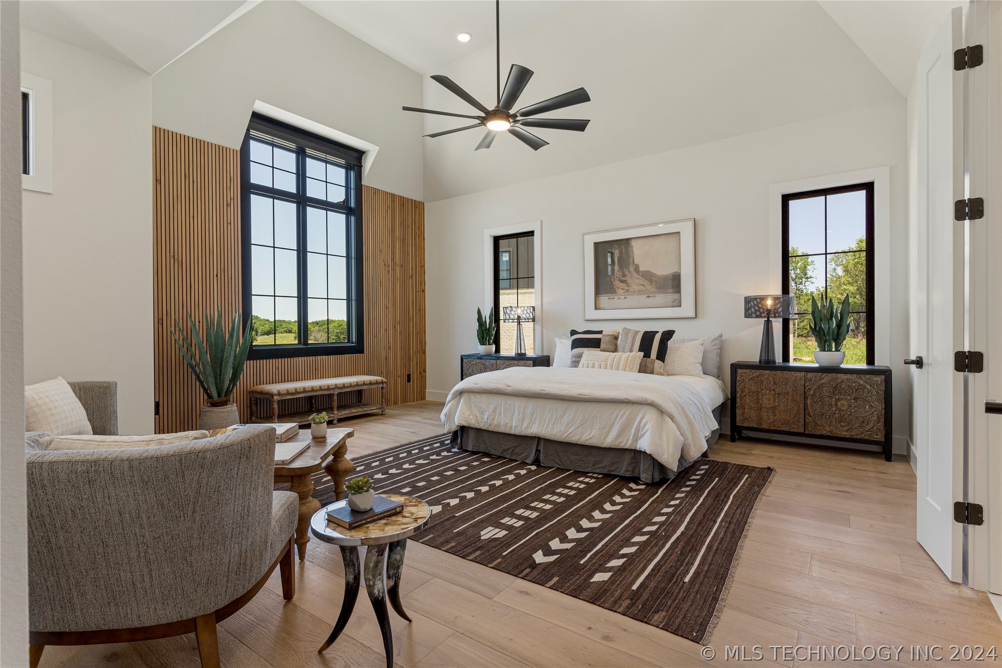 6541 N White Tail Cove