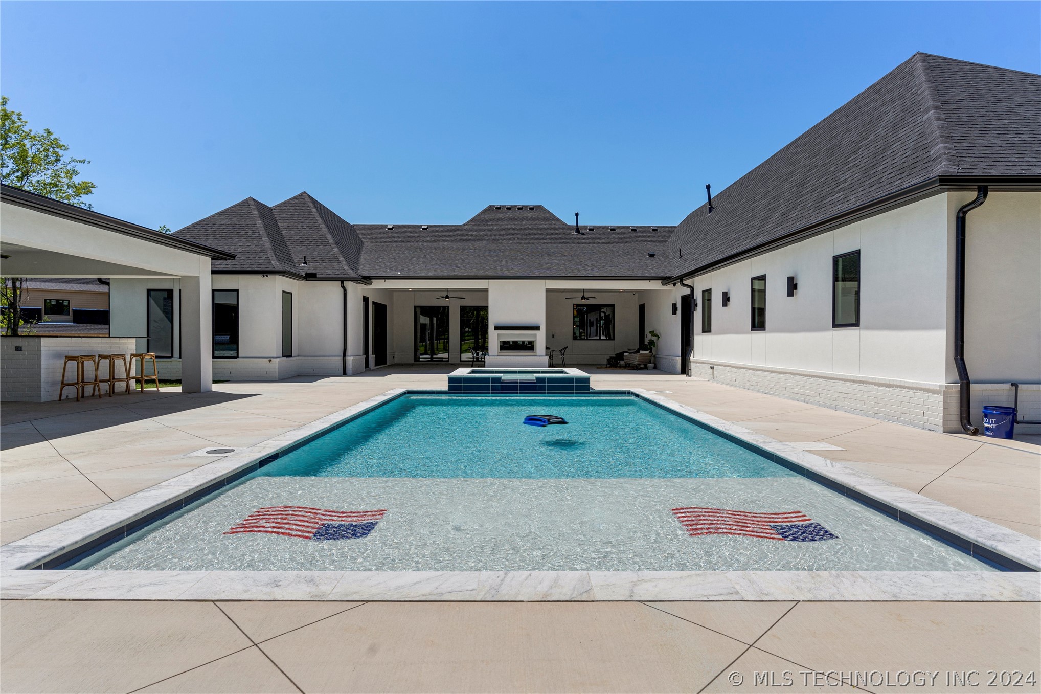 6541 N White Tail Cove