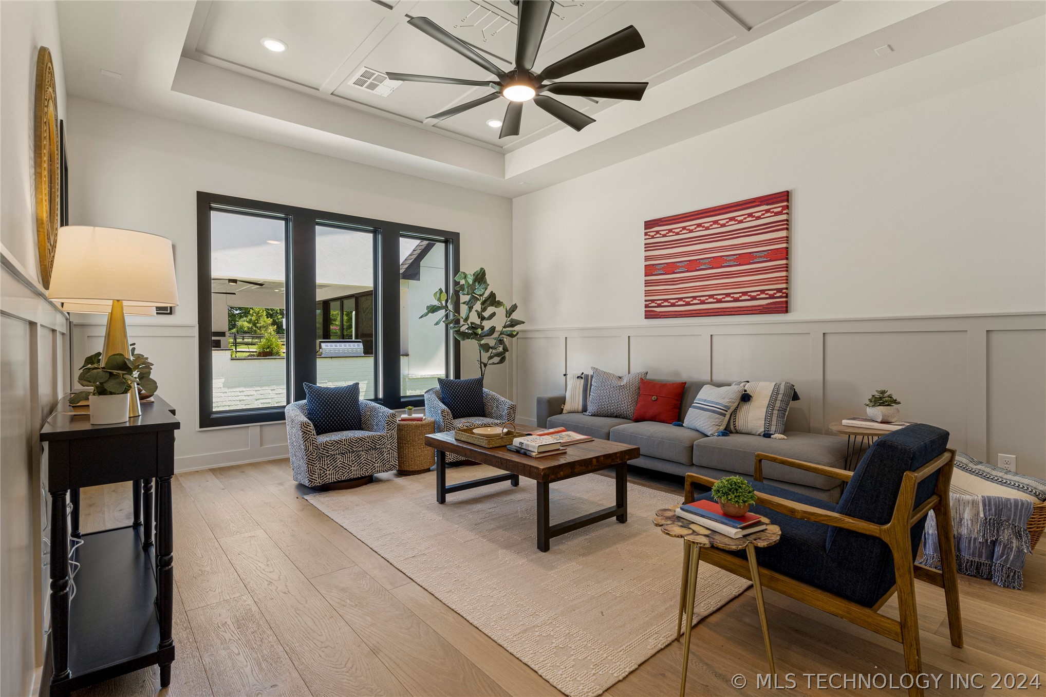 6541 N White Tail Cove