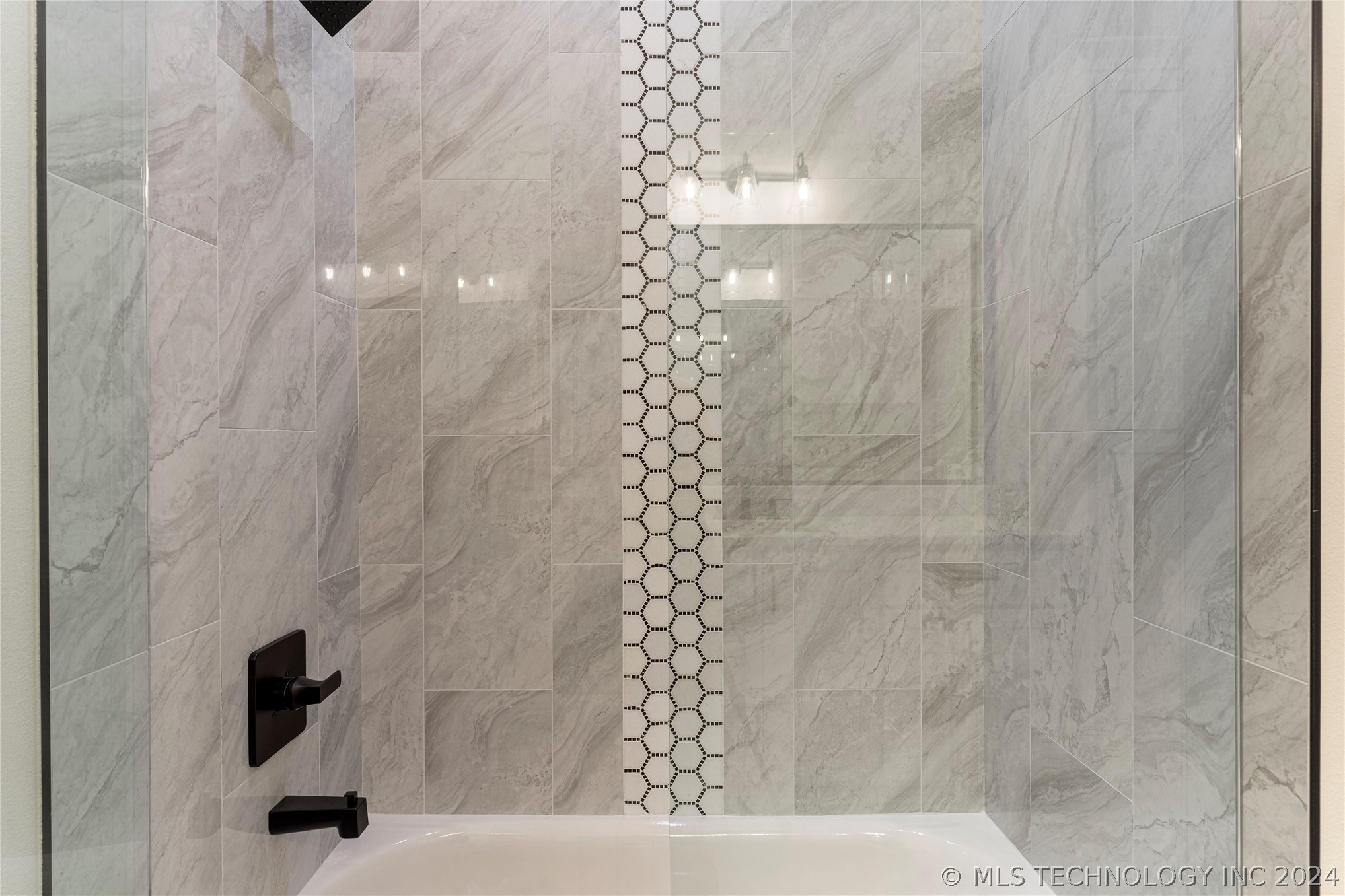 6541 N White Tail Cove