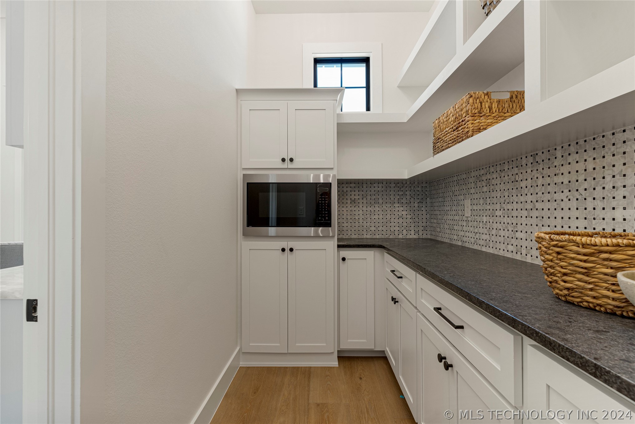 6541 N White Tail Cove