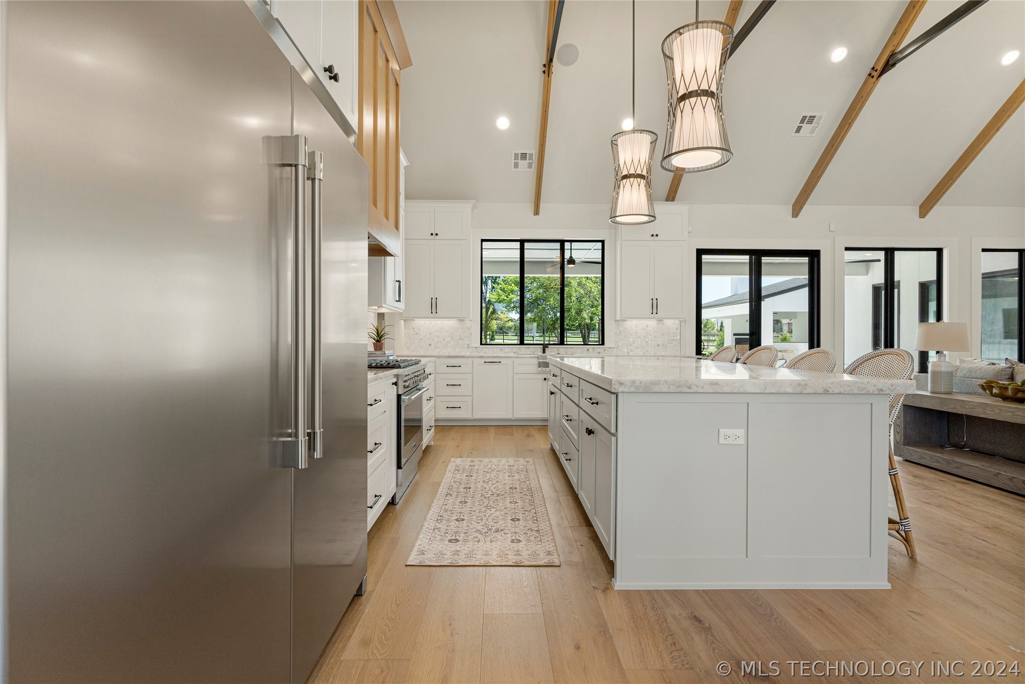 6541 N White Tail Cove