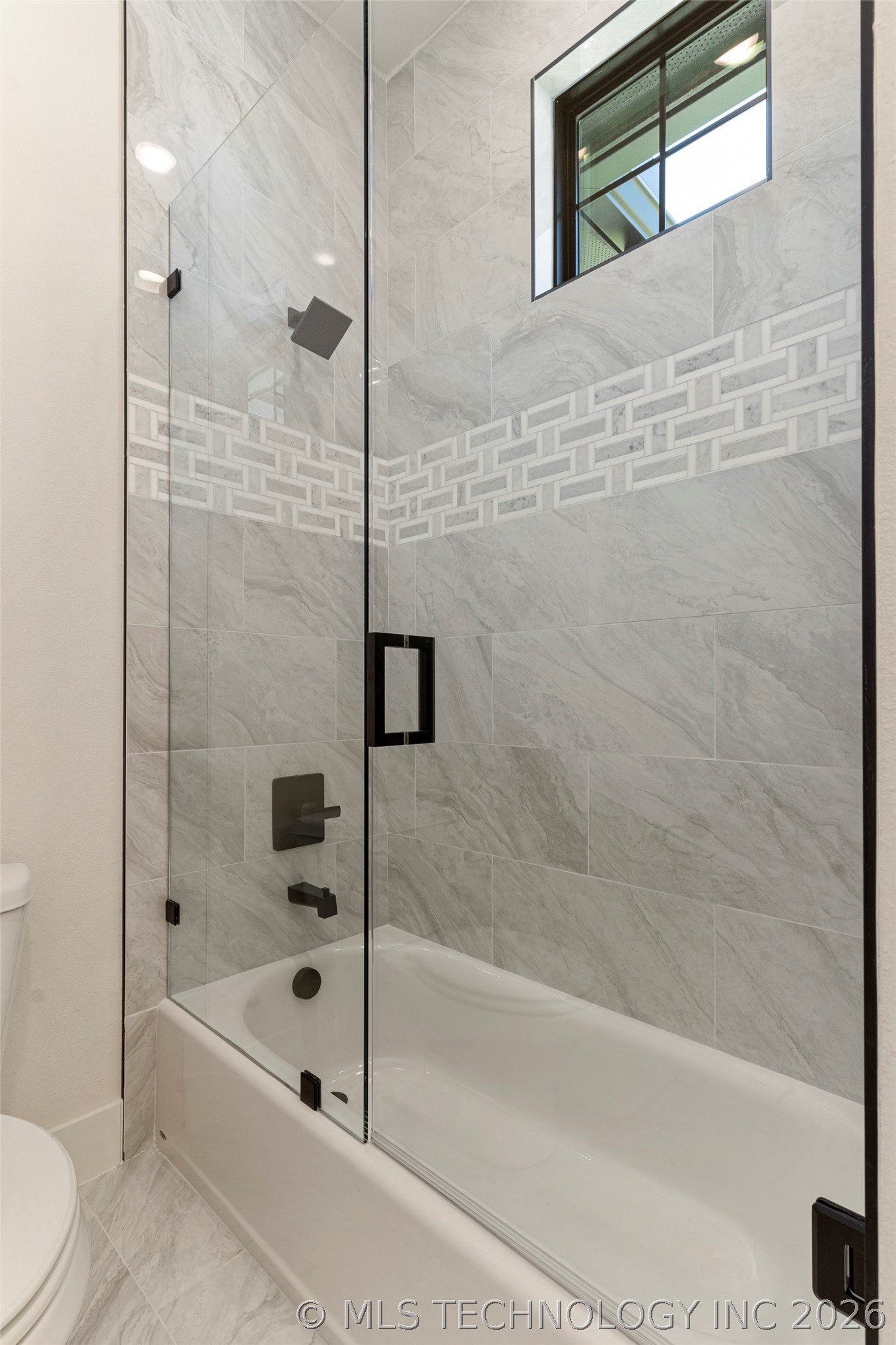 6541 N White Tail Cove