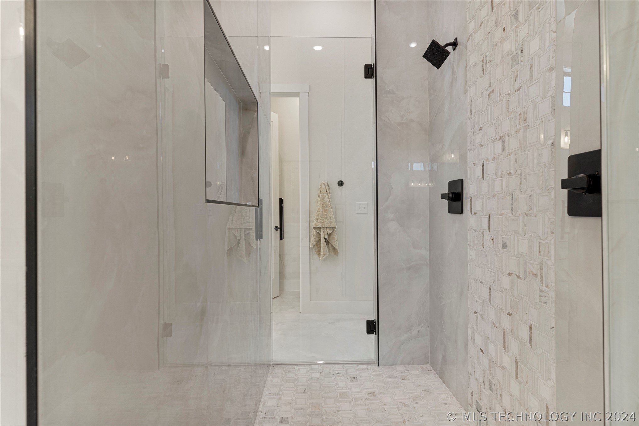 6541 N White Tail Cove