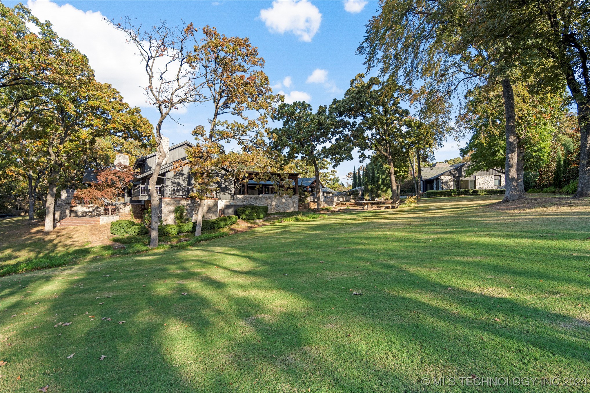 6825 S Delaware Avenue