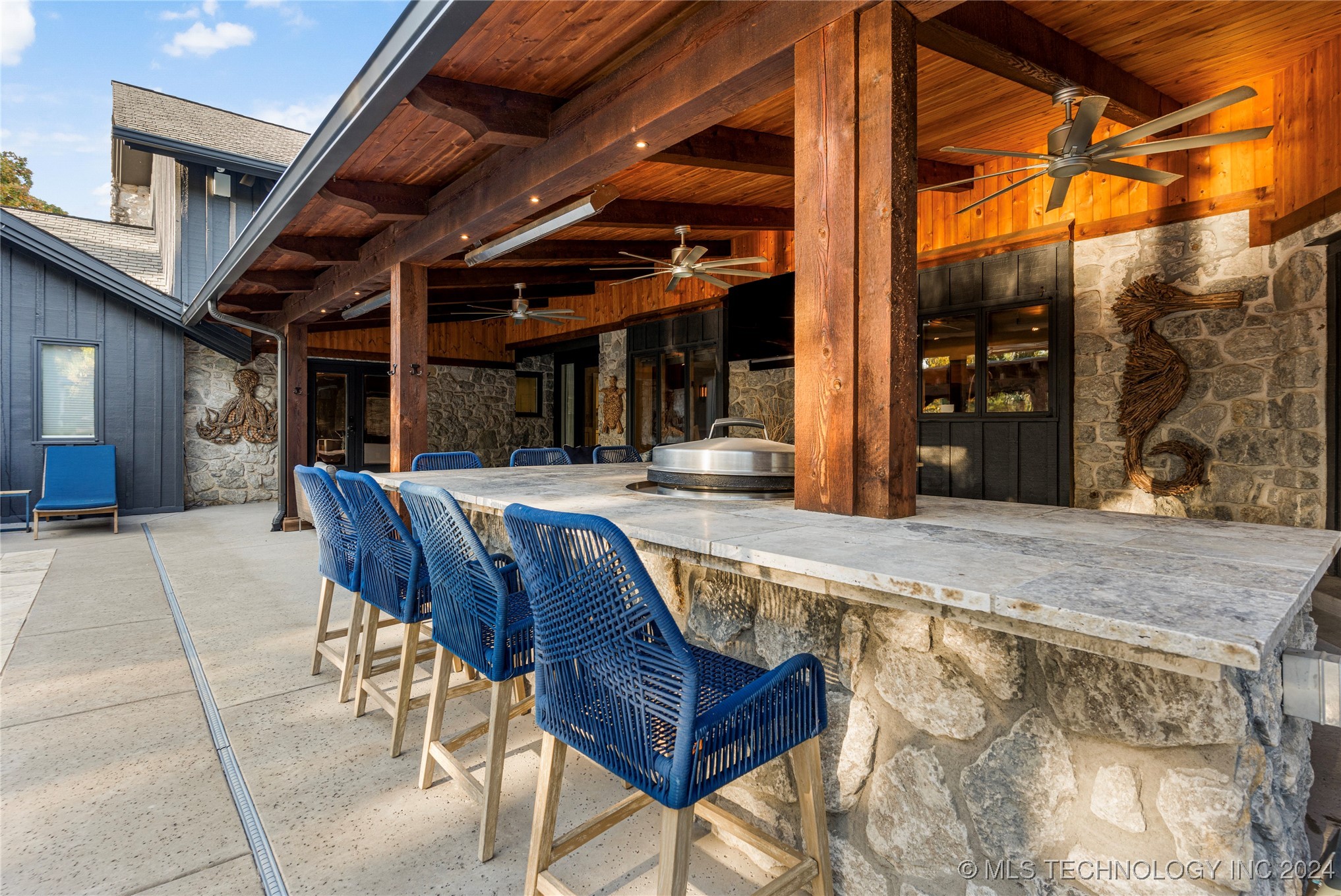 6825 S Delaware Avenue