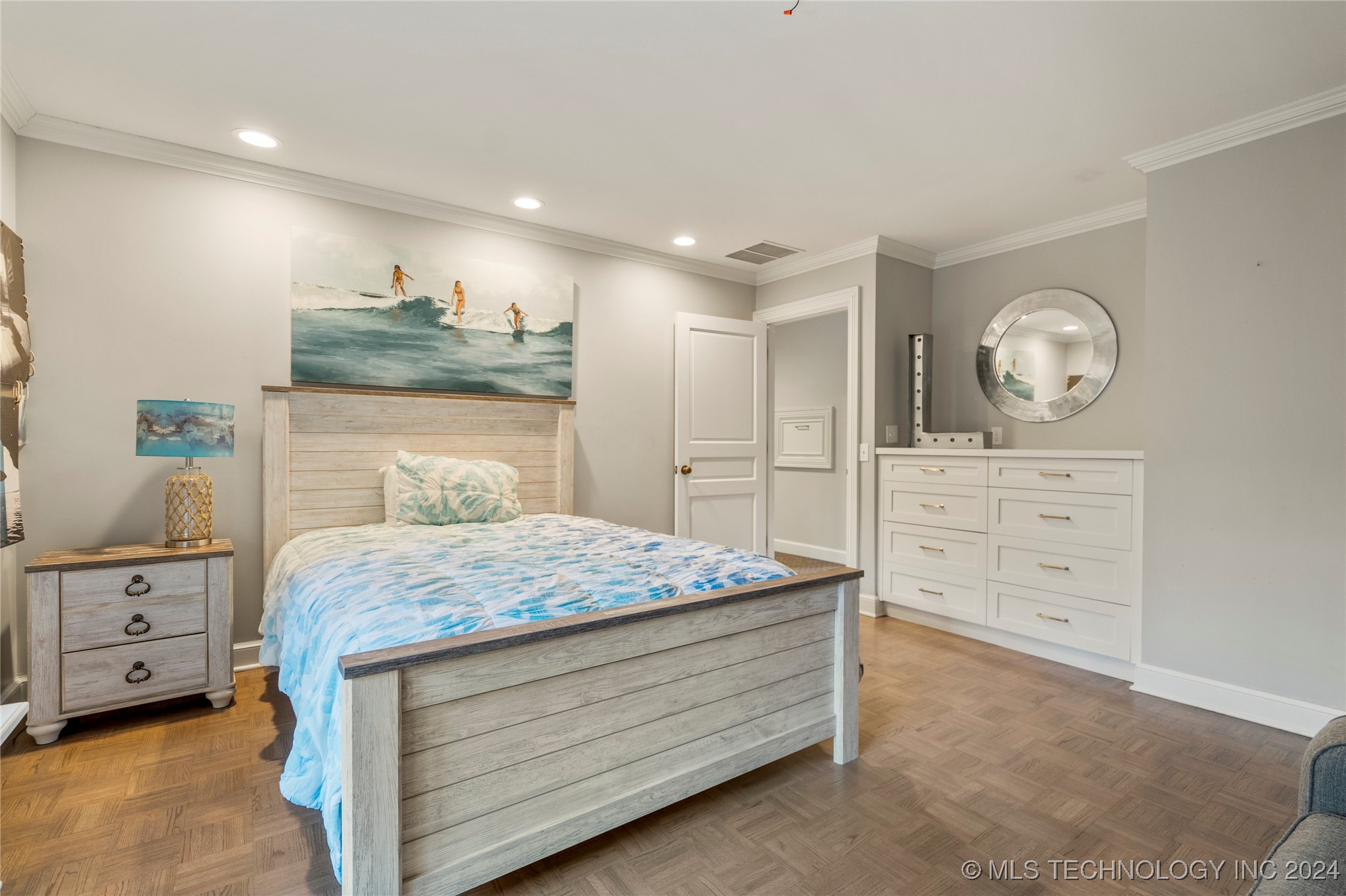 6825 S Delaware Avenue