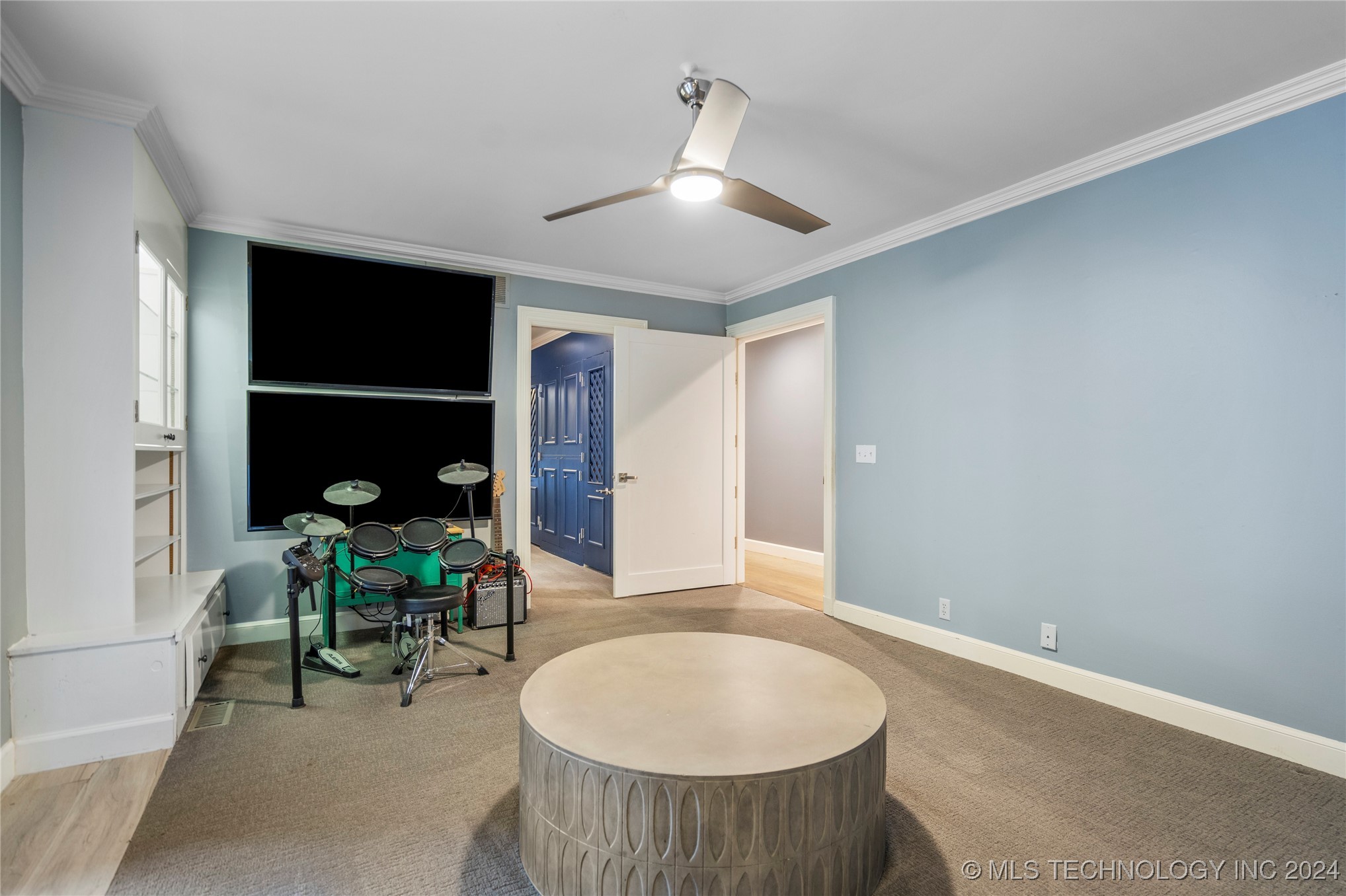 6825 S Delaware Avenue