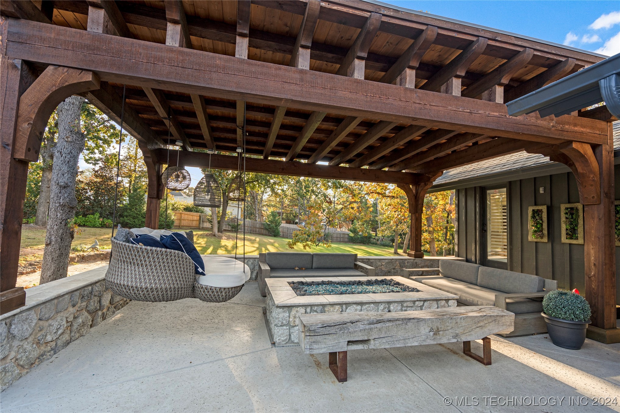 6825 S Delaware Avenue