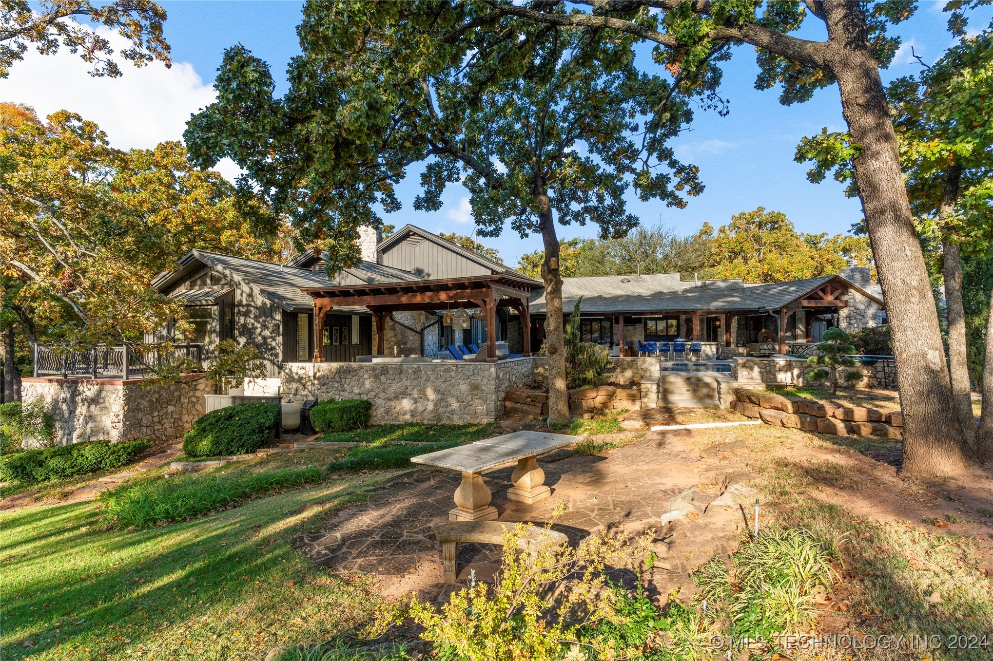 6825 S Delaware Avenue