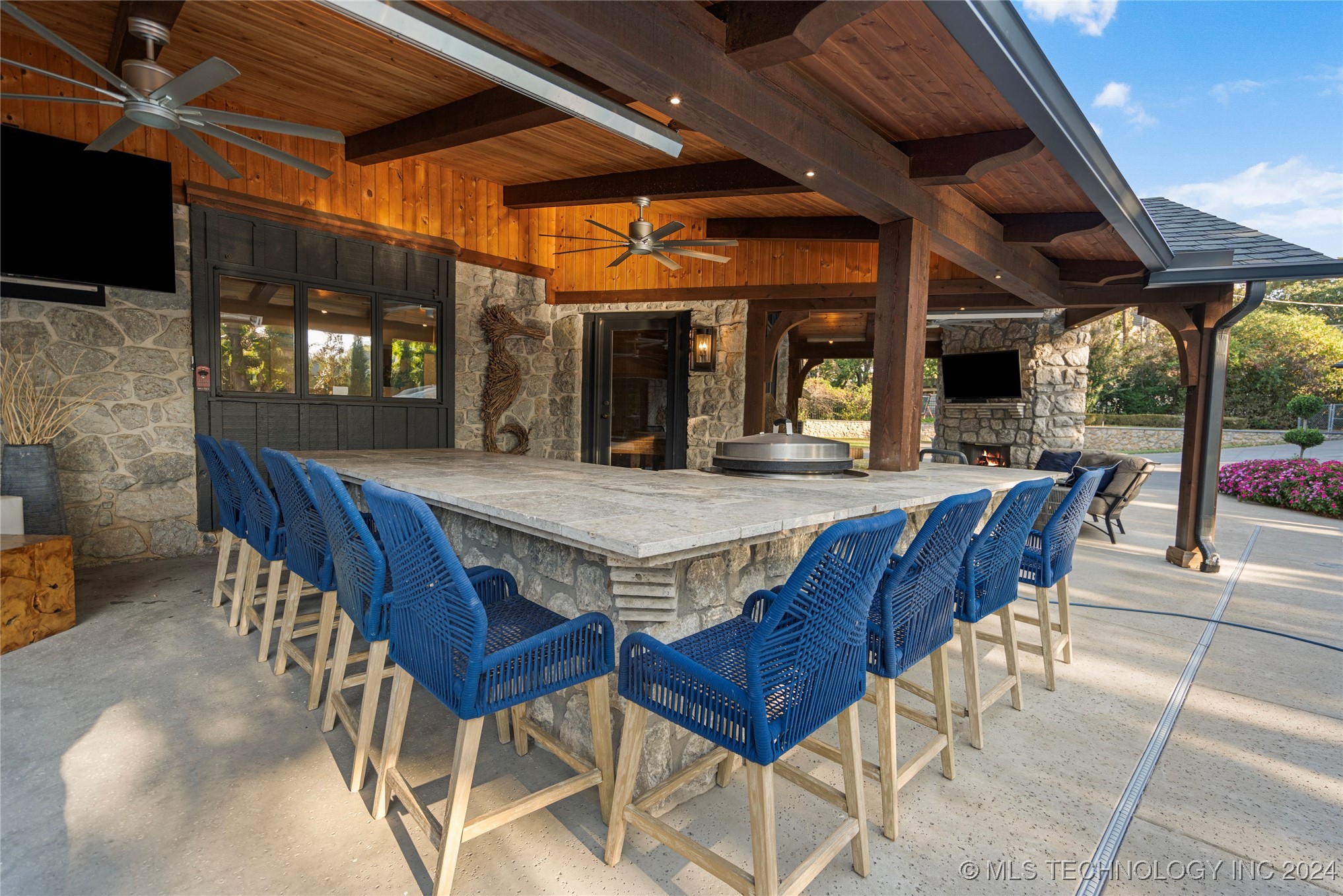 6825 S Delaware Avenue