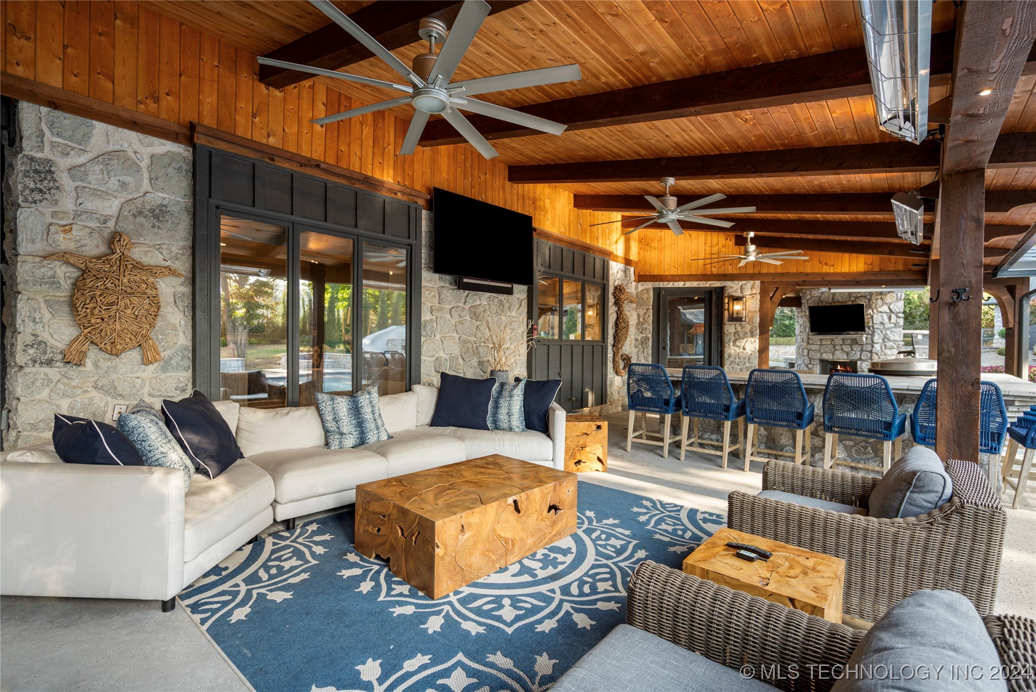 6825 S Delaware Avenue