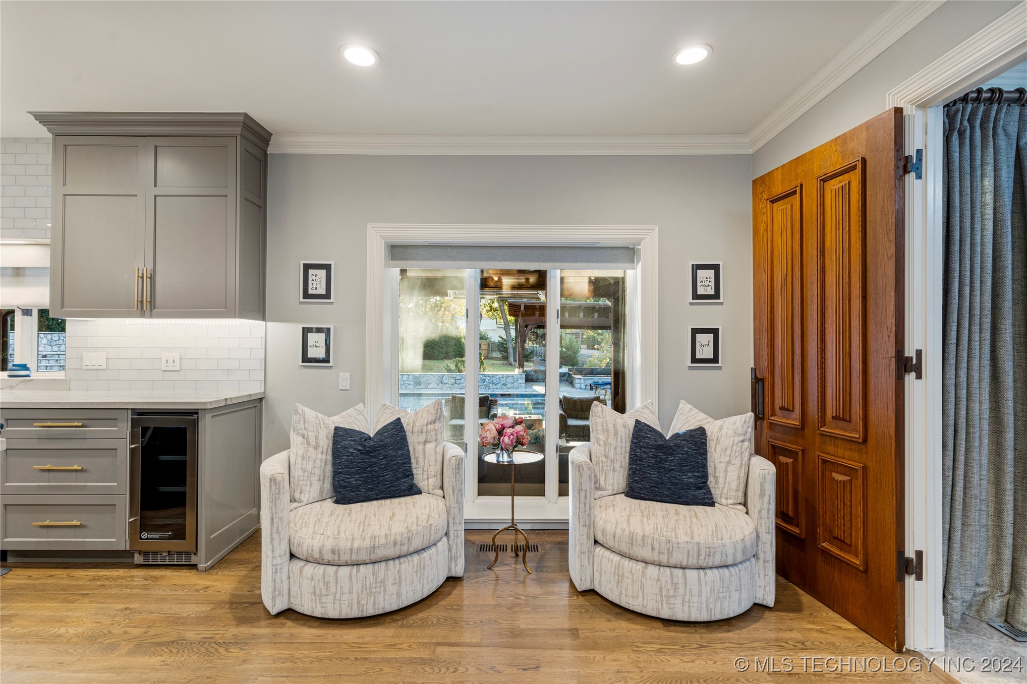 6825 S Delaware Avenue