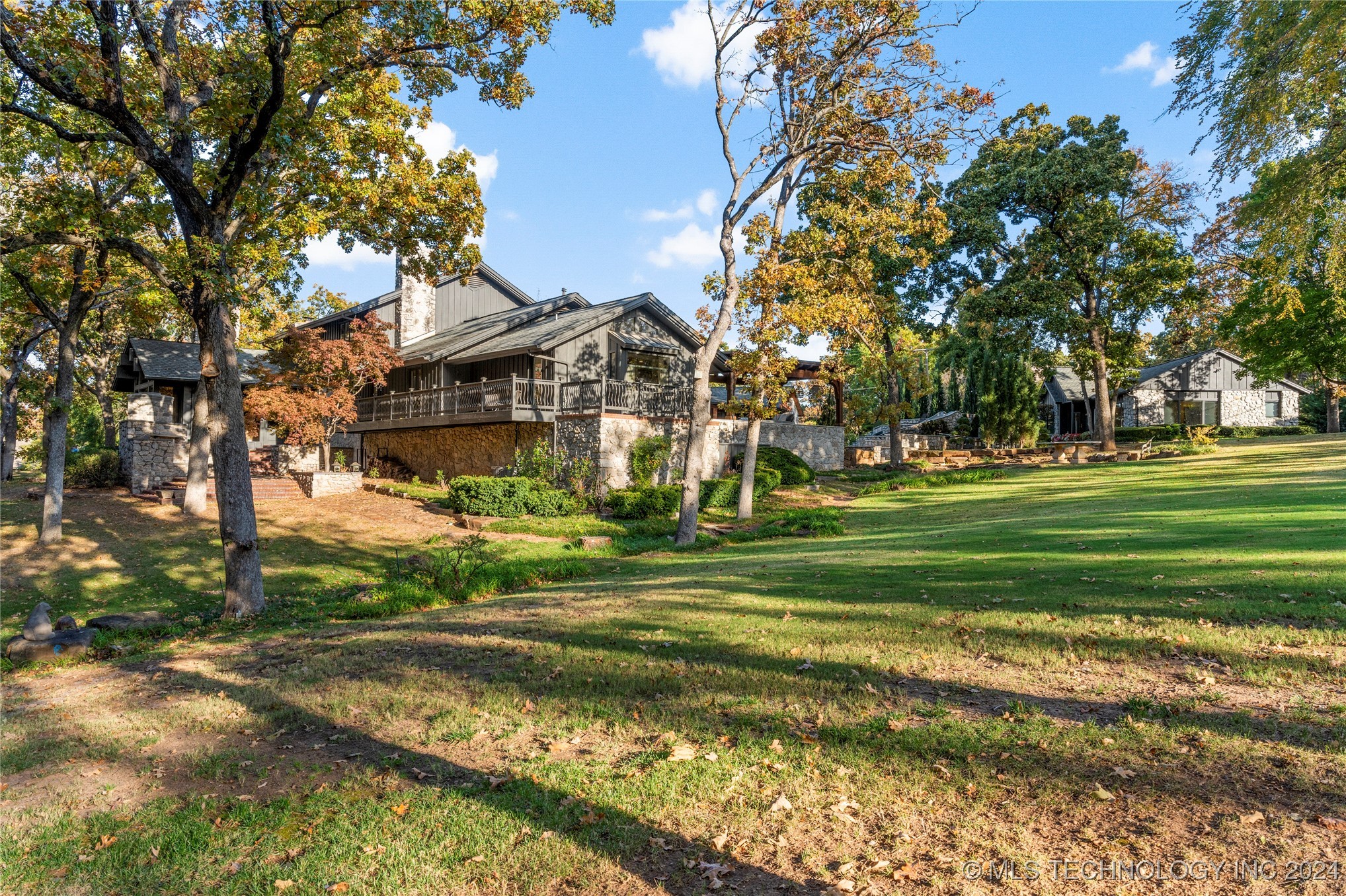 6825 S Delaware Avenue