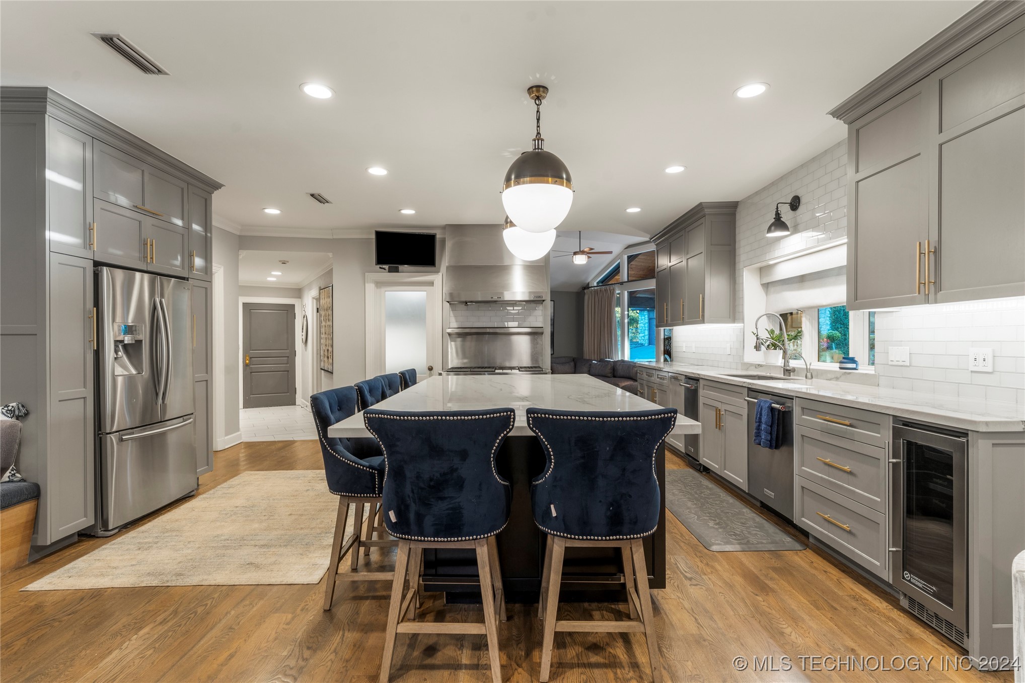 6825 S Delaware Avenue