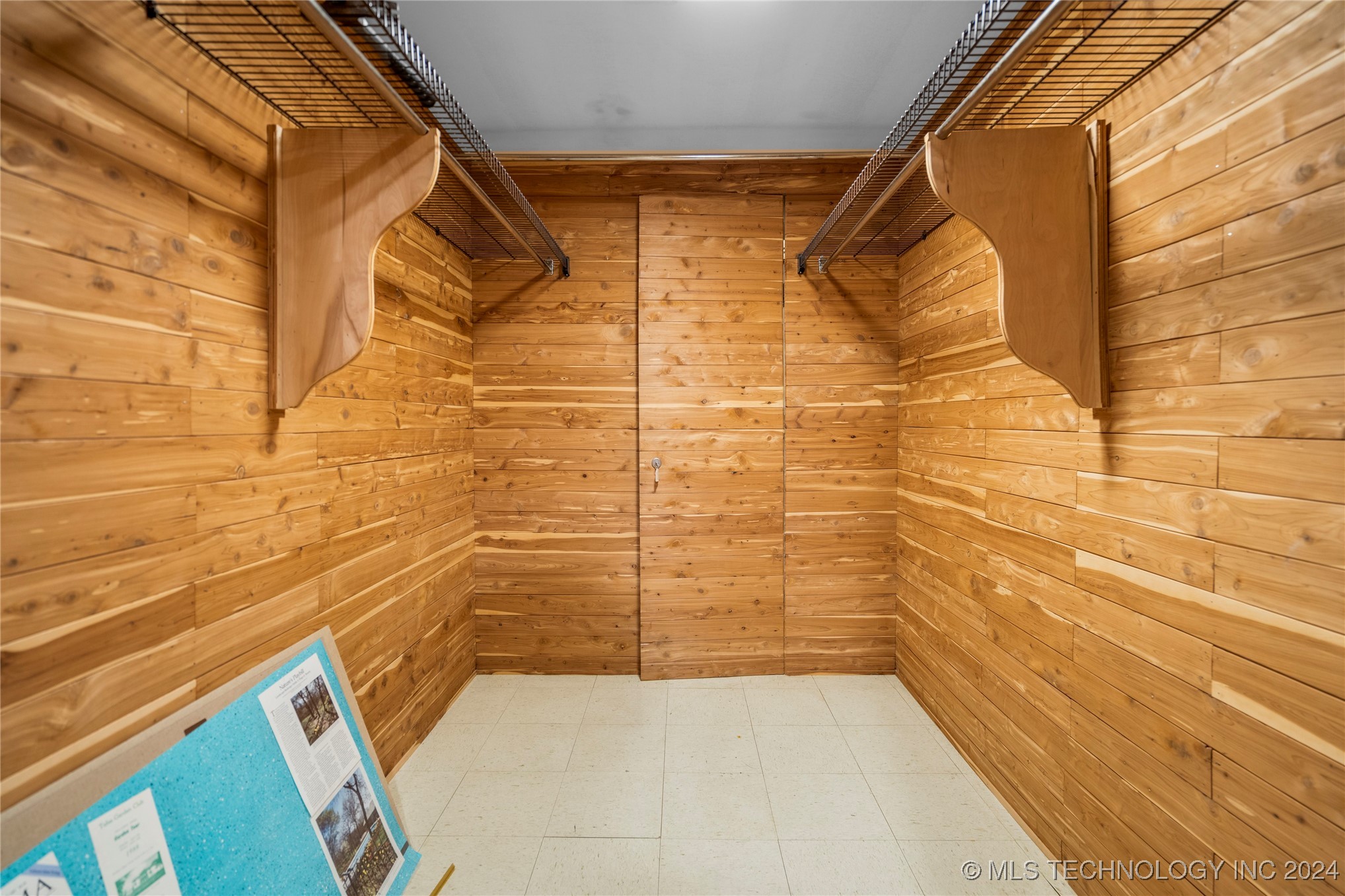 6825 S Delaware Avenue