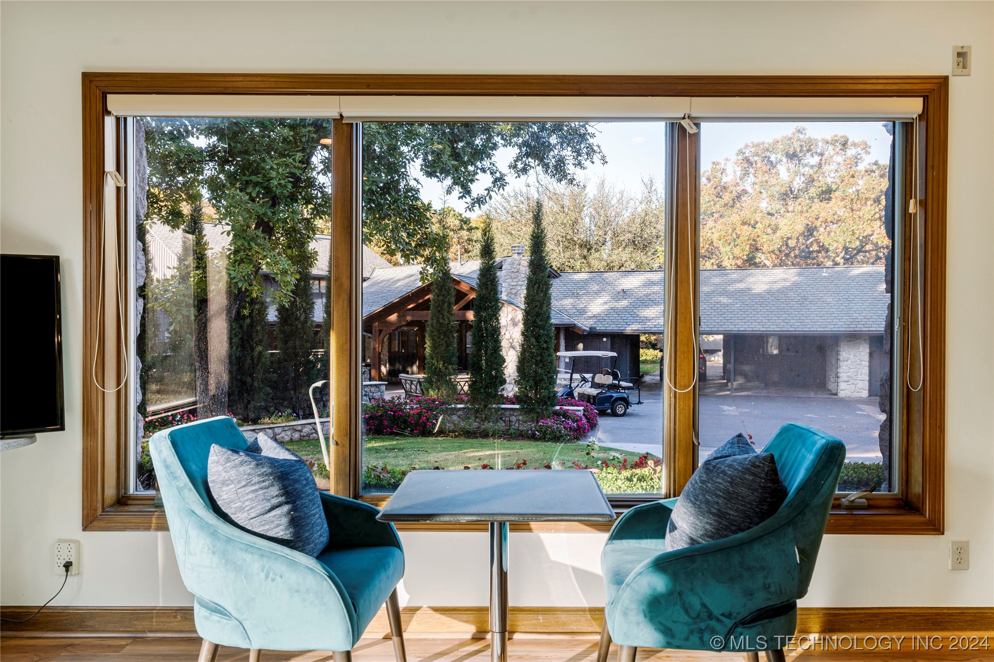 6825 S Delaware Avenue