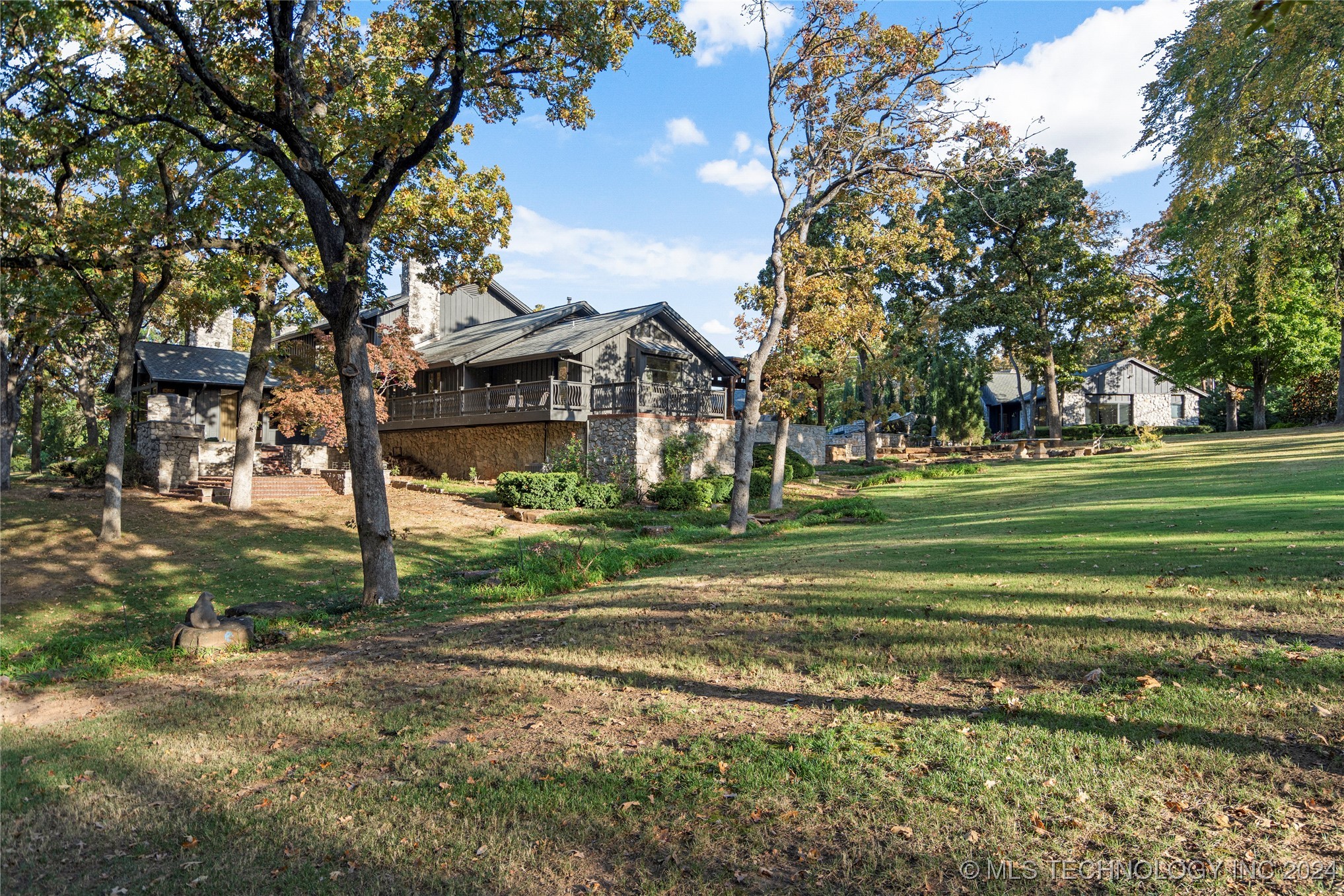 6825 S Delaware Avenue