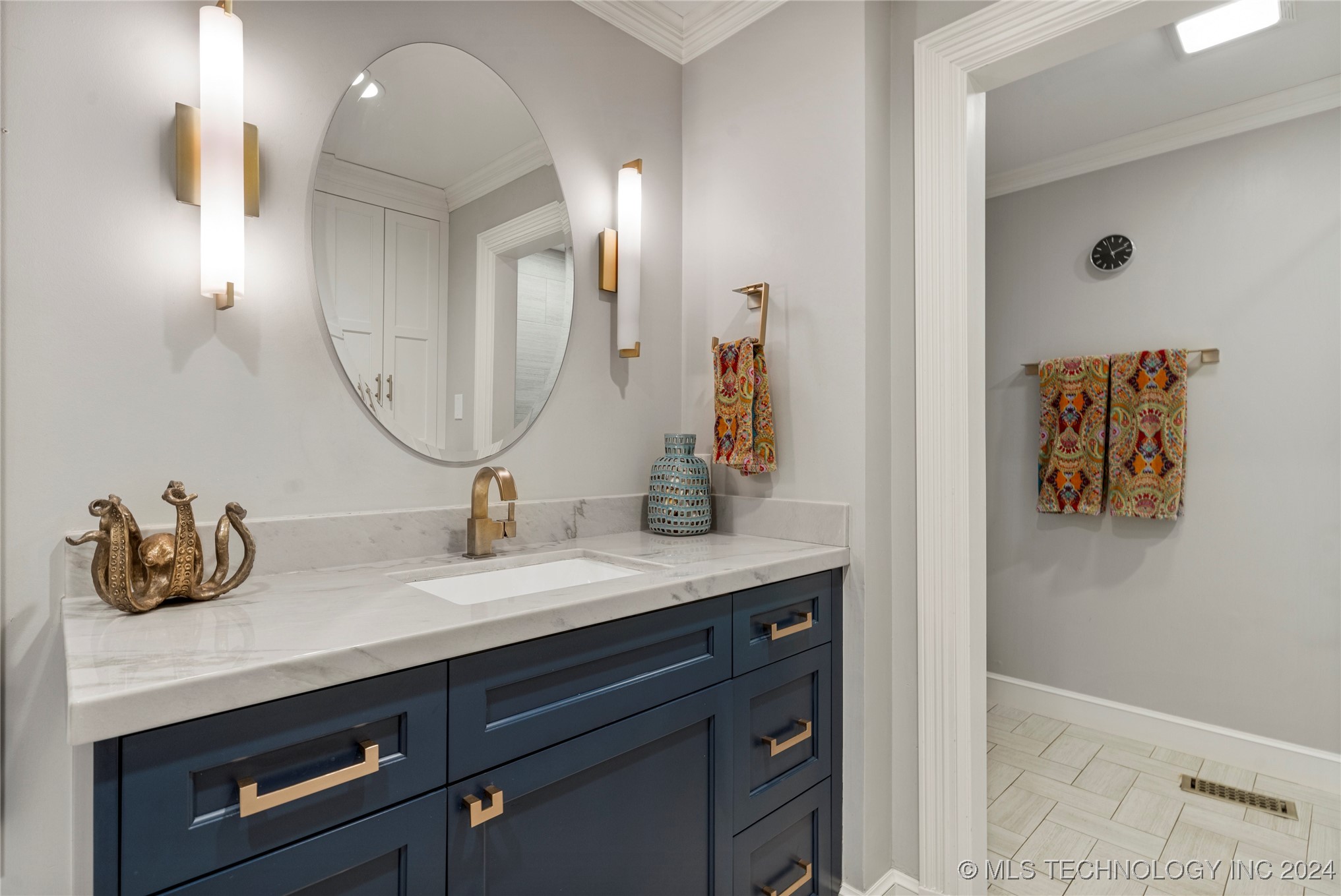 6825 S Delaware Avenue