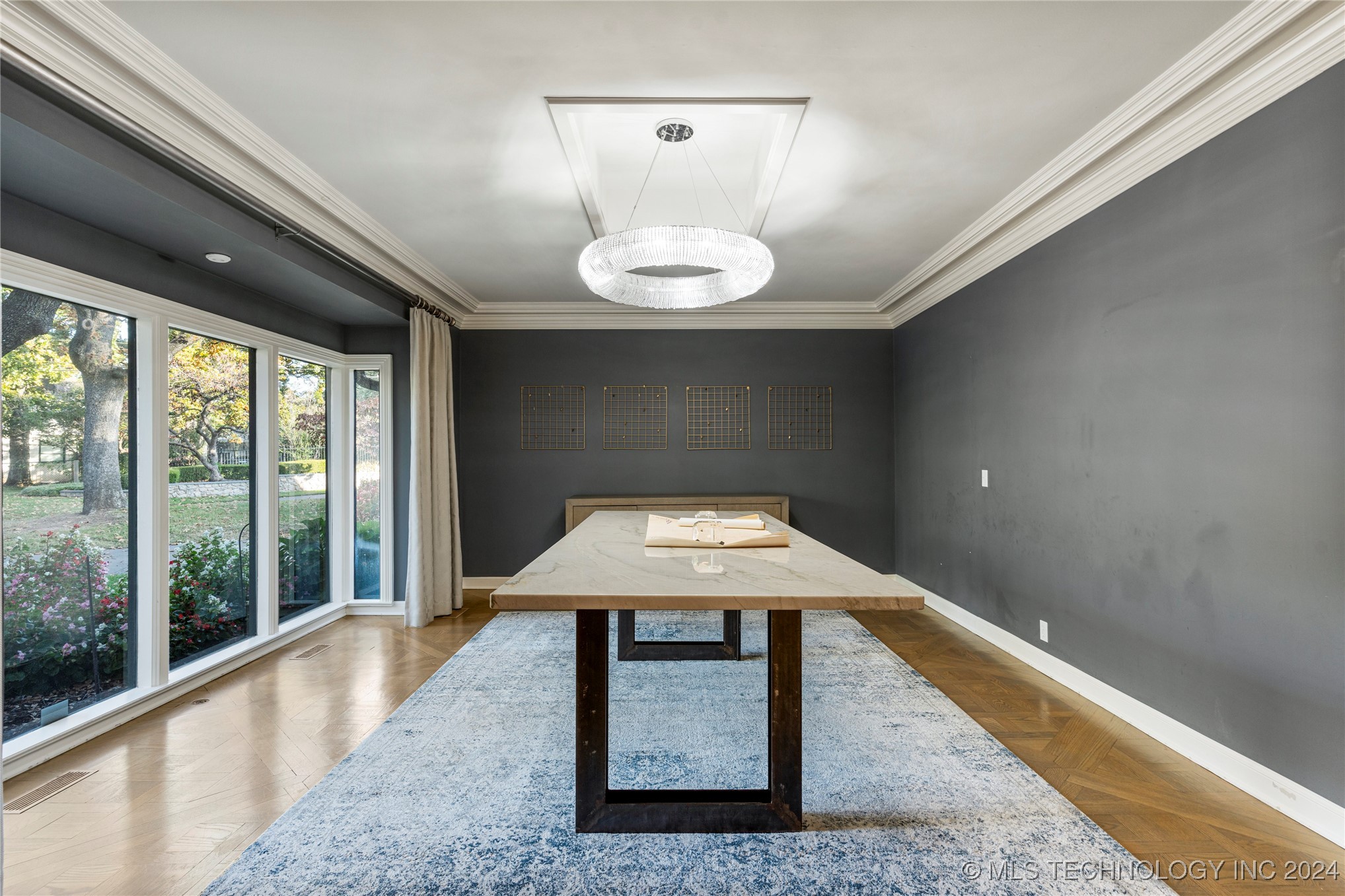 6825 S Delaware Avenue