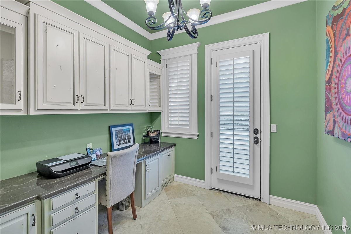 10618 S Winston Court