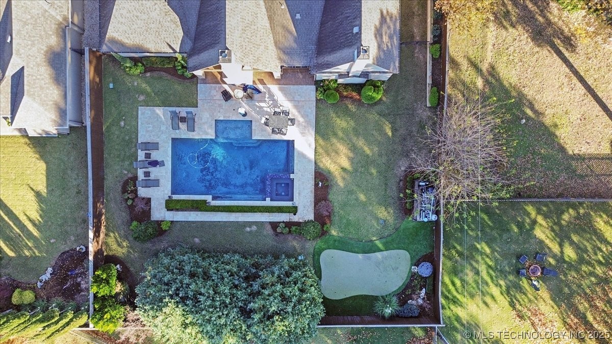 10618 S Winston Court