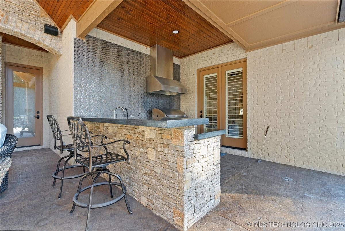 10618 S Winston Court