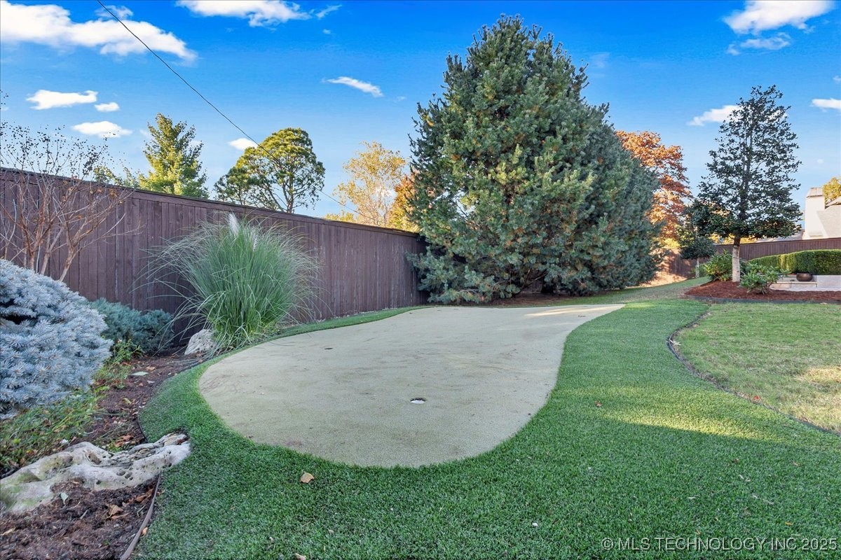 10618 S Winston Court