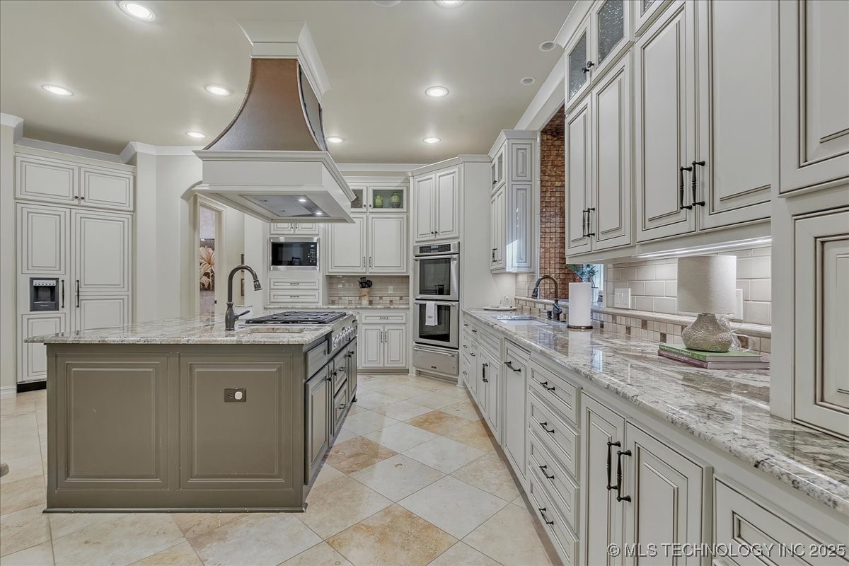 10618 S Winston Court