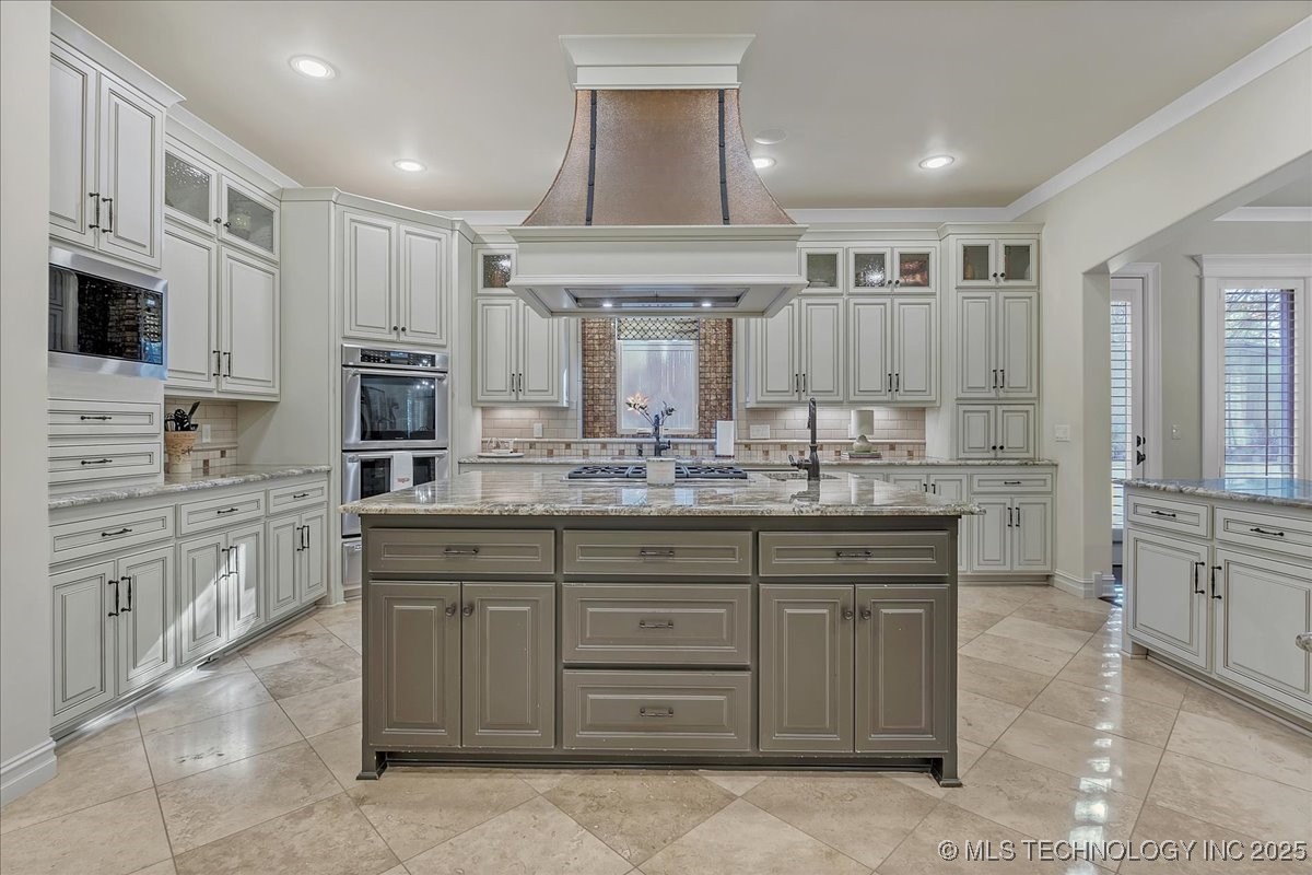 10618 S Winston Court