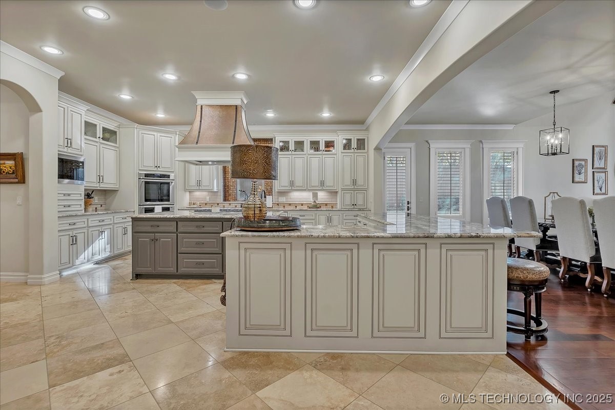 10618 S Winston Court