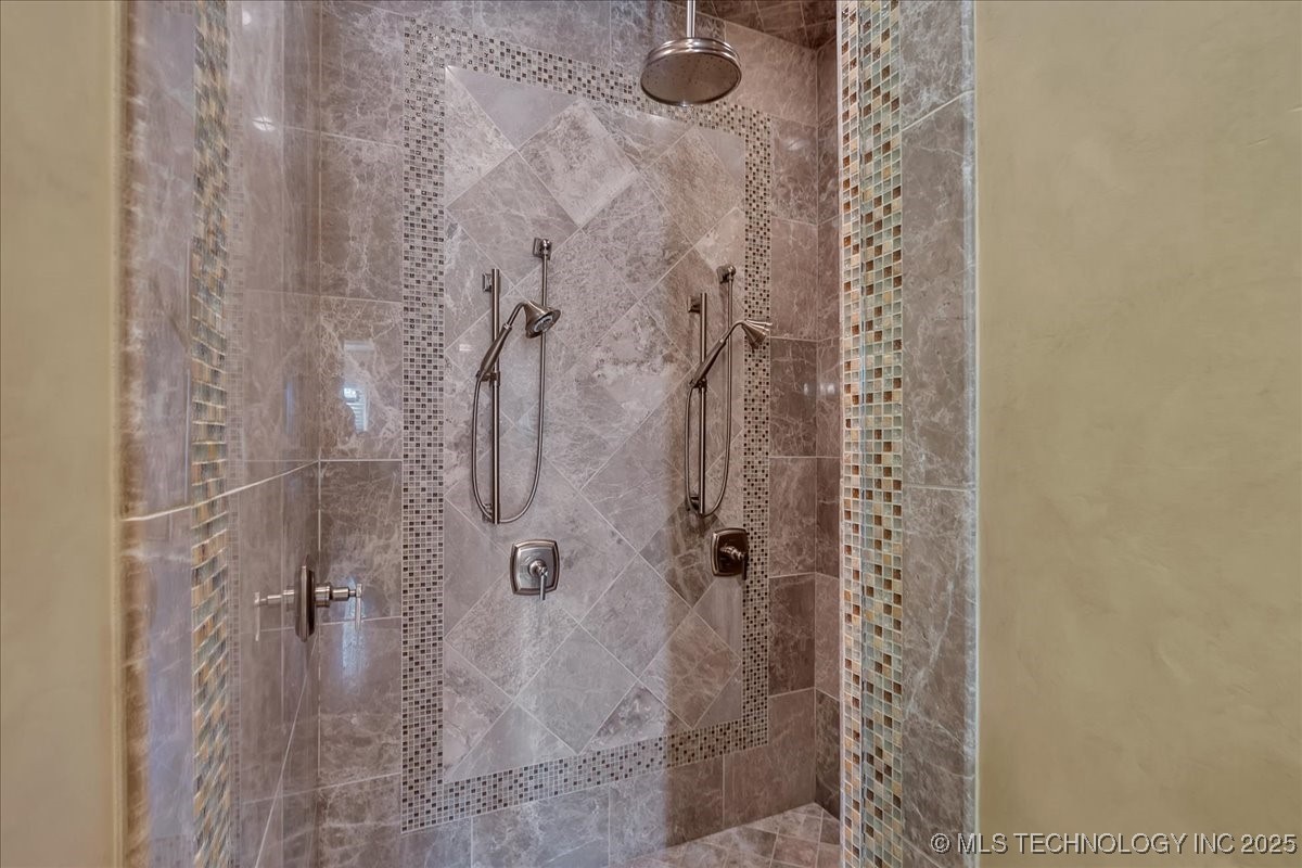 10618 S Winston Court