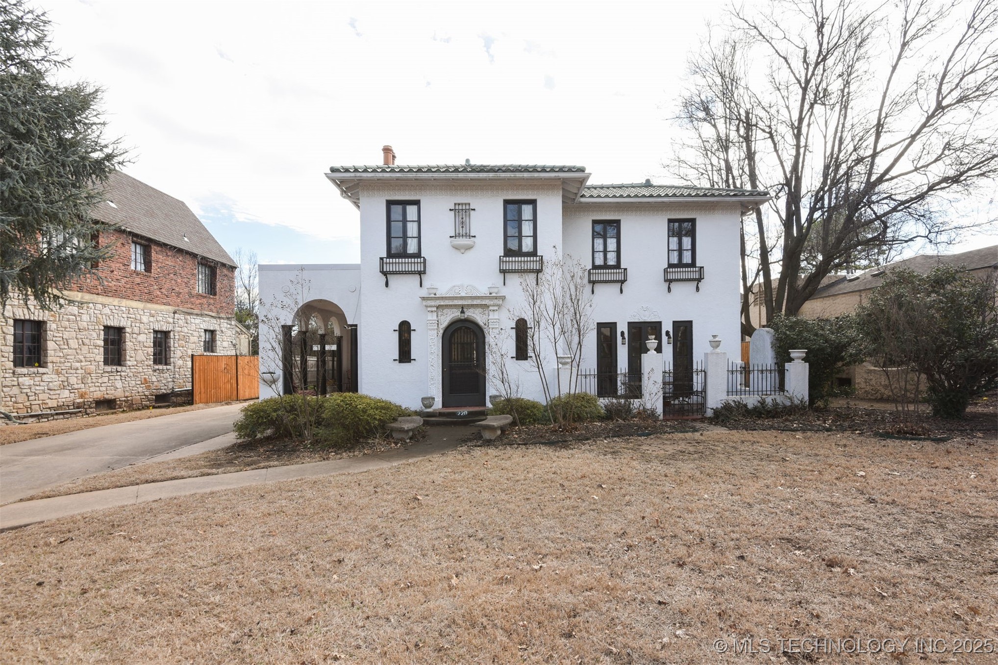 220 Hazel Boulevard