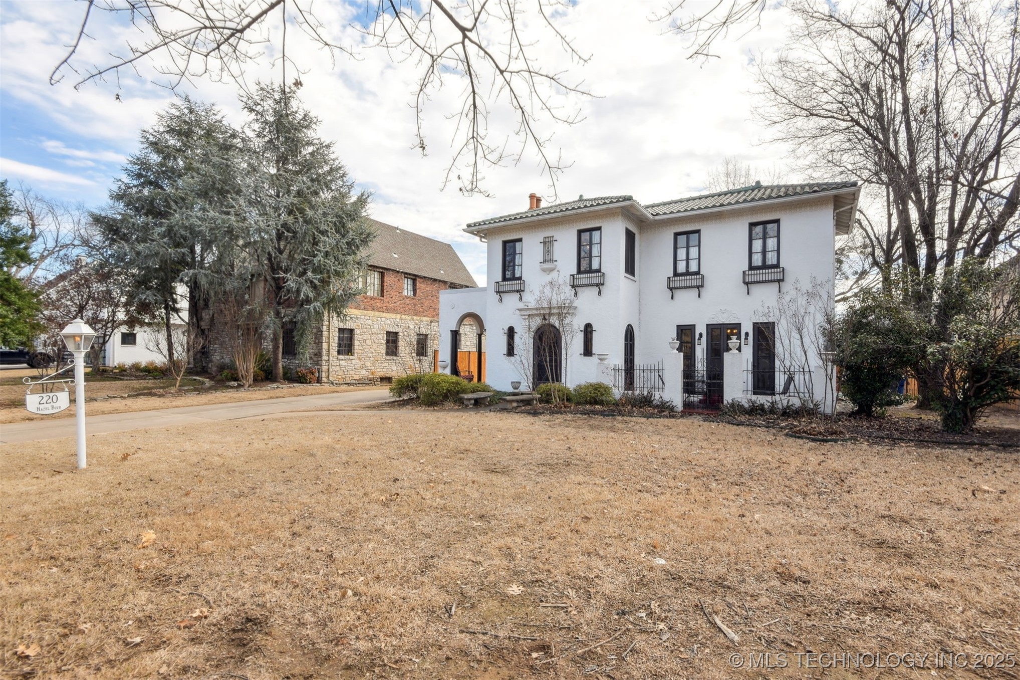 220 Hazel Boulevard