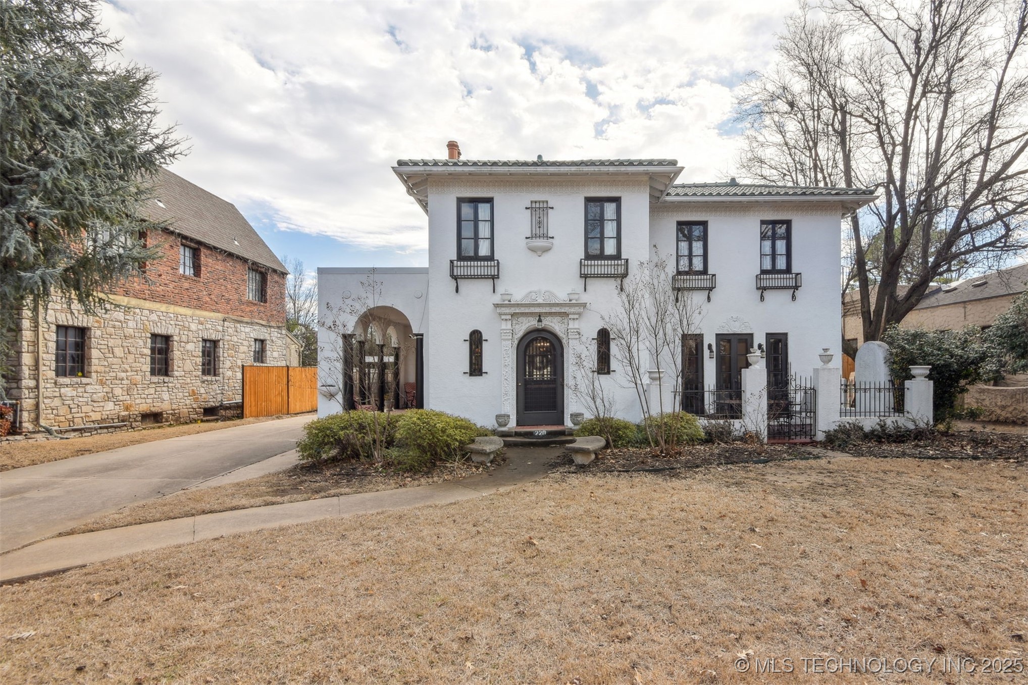 220 Hazel Boulevard