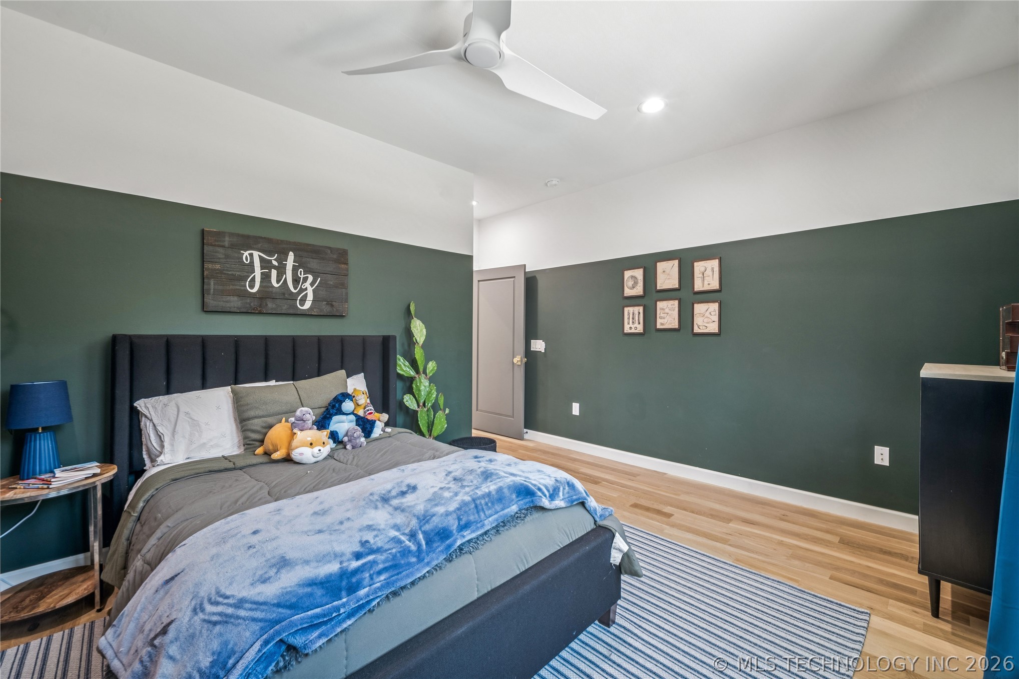 7785 Forest Lane
