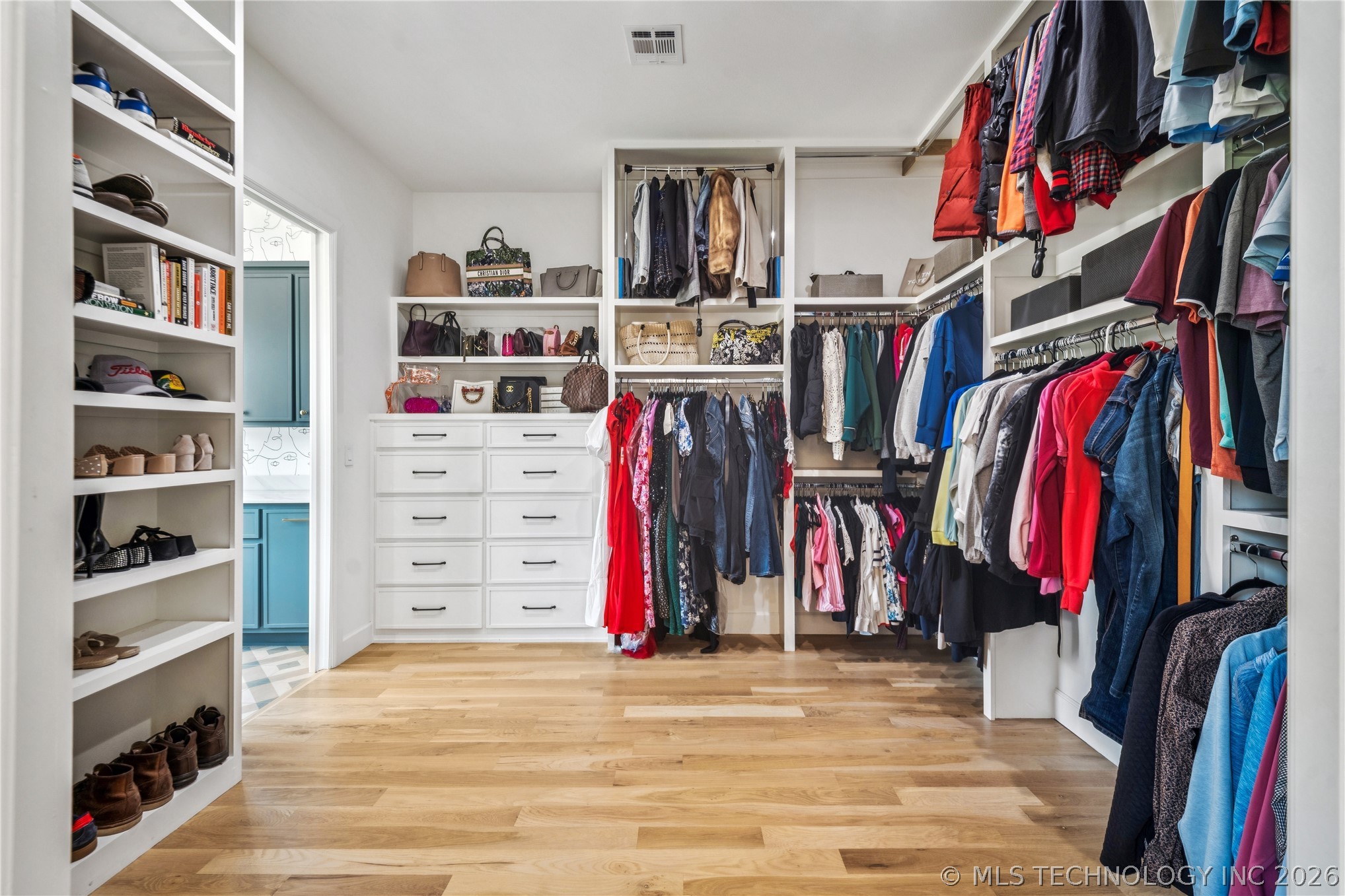 7785 Forest Lane