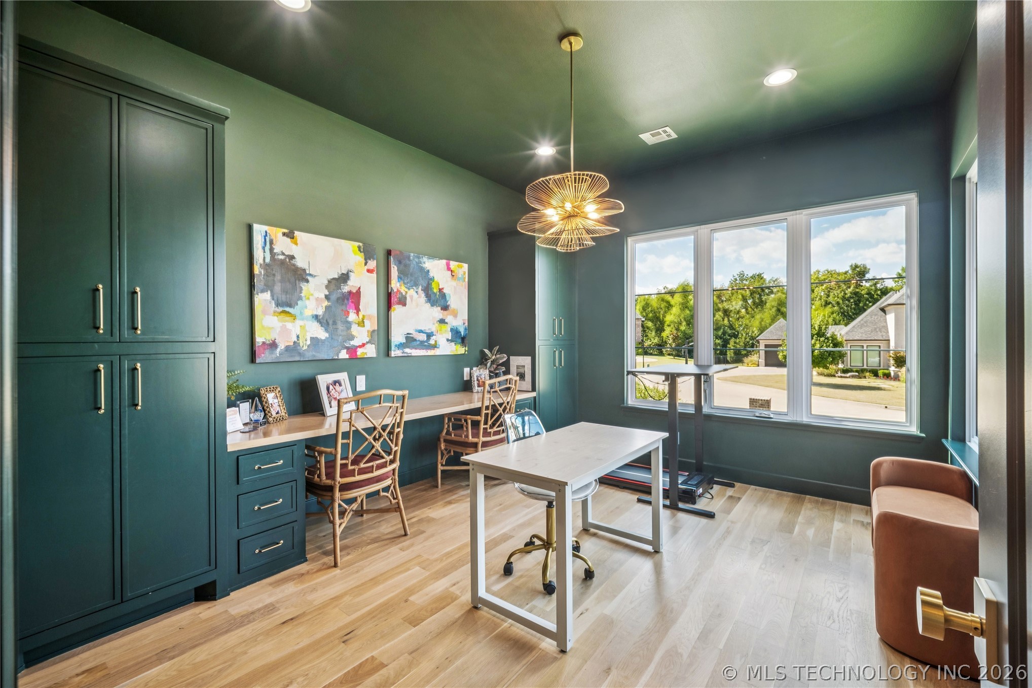 7785 Forest Lane