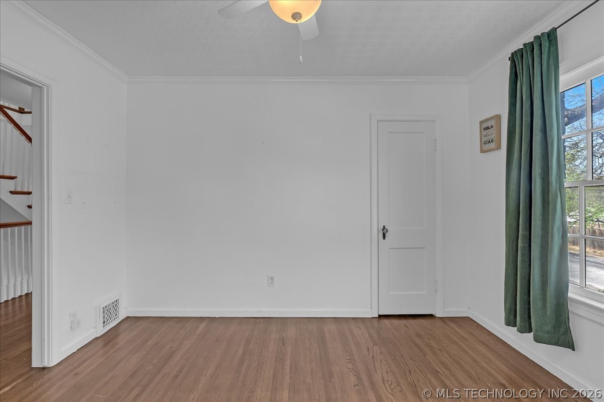 1305 E 27th Street