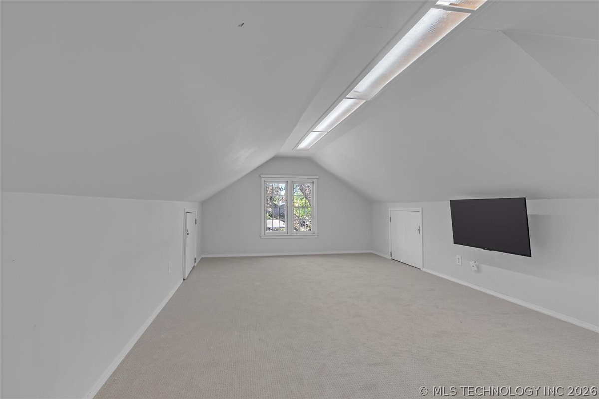 1305 E 27th Street