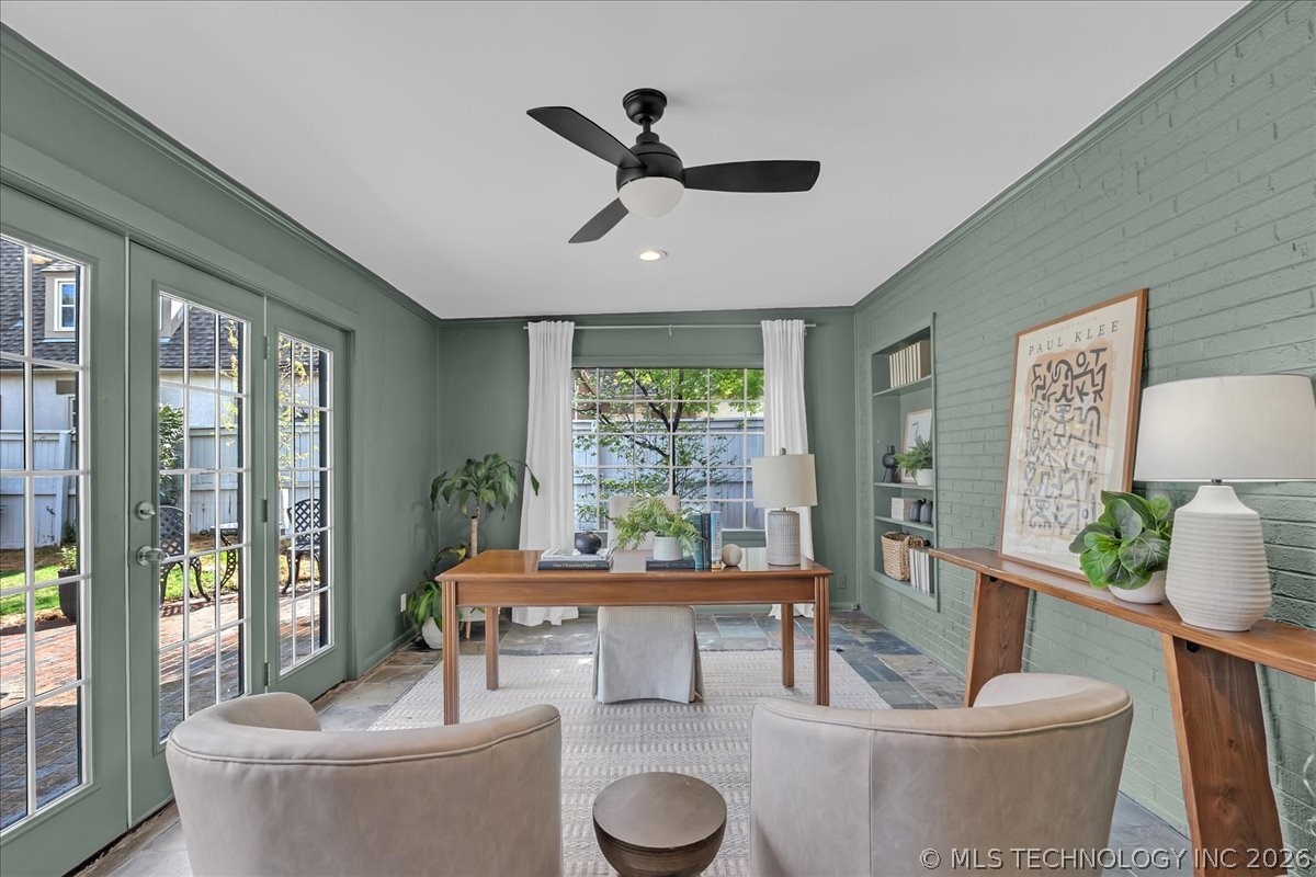 1305 E 27th Street