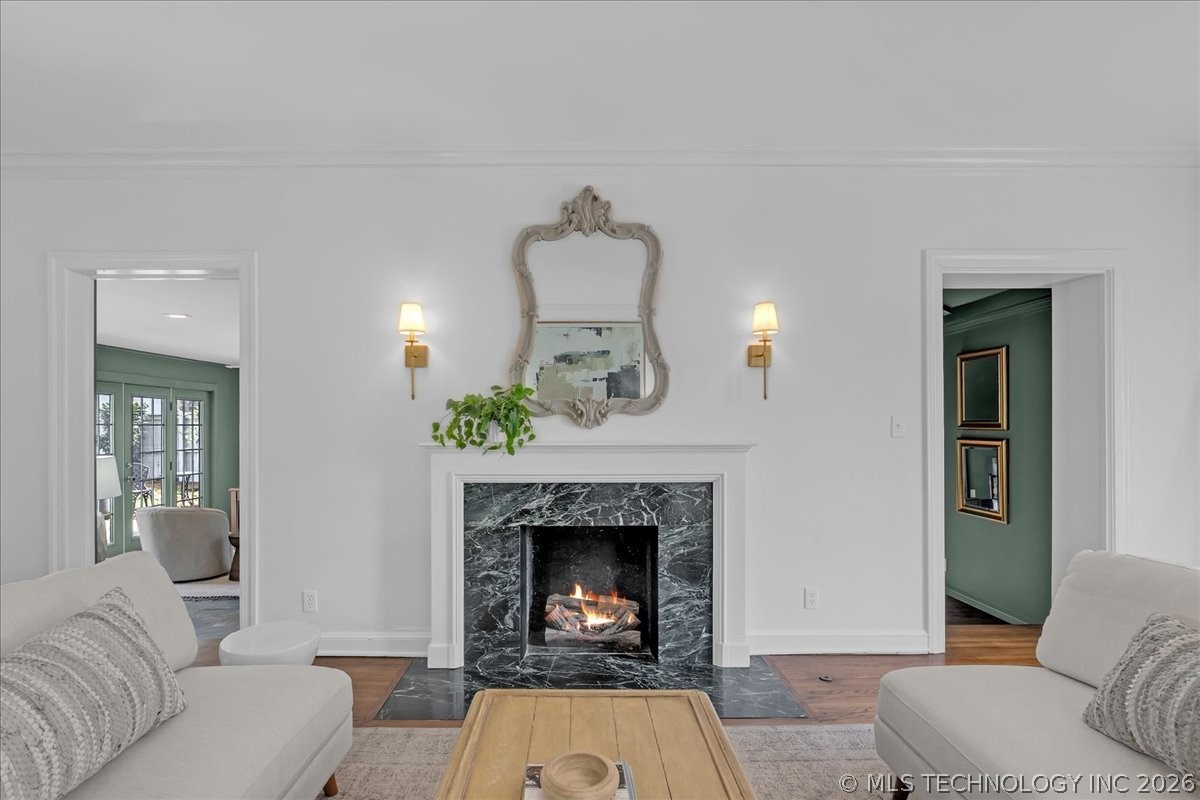1305 E 27th Street